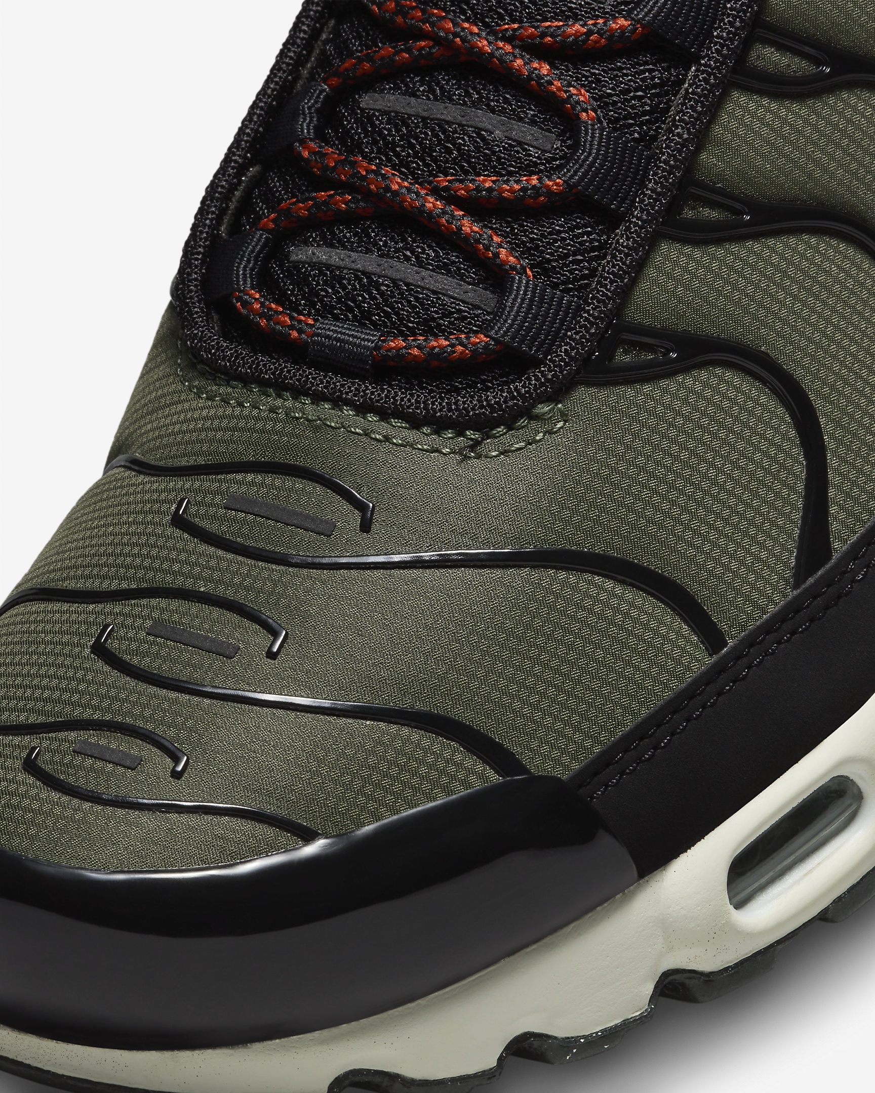 Nike Men's Air Max Plus Shoes - 7
