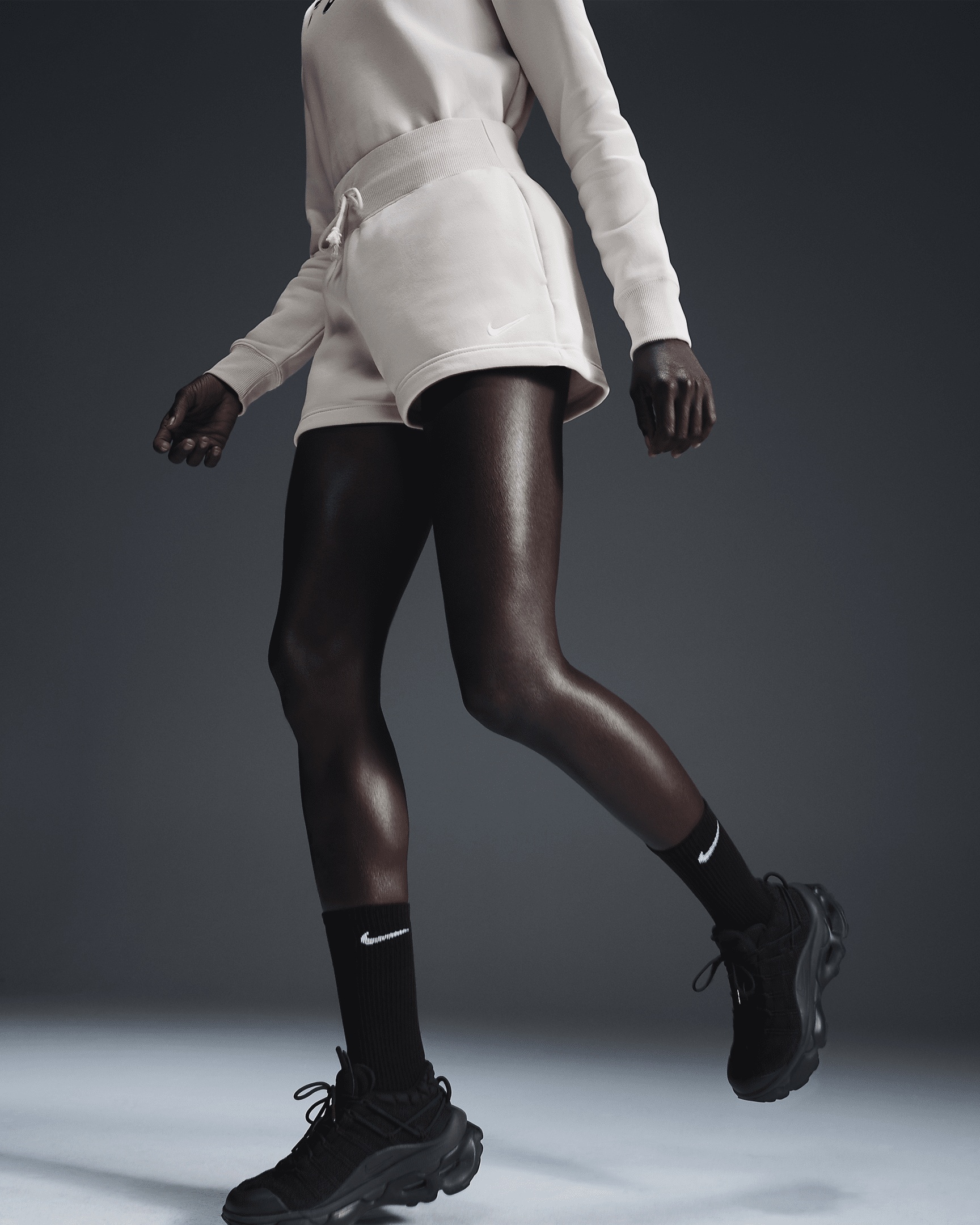 Nike Sportswear Phoenix Fleece Women's High-Waisted Loose Shorts - 3