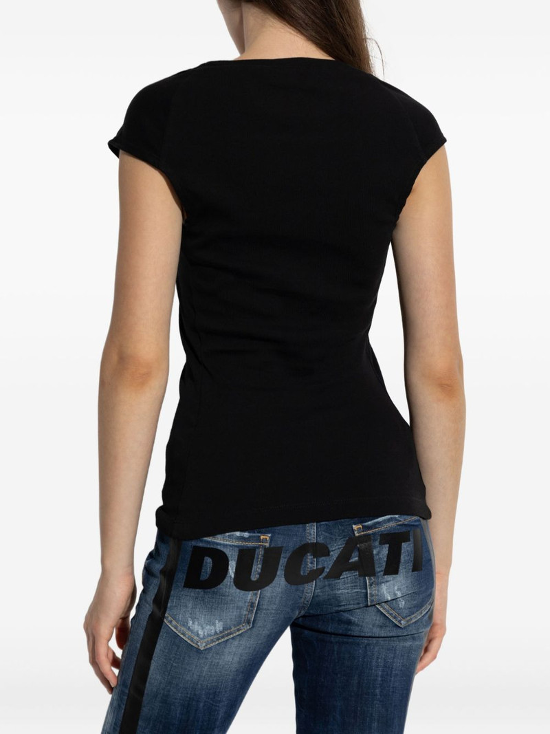 Ducati x D2 logo top 4