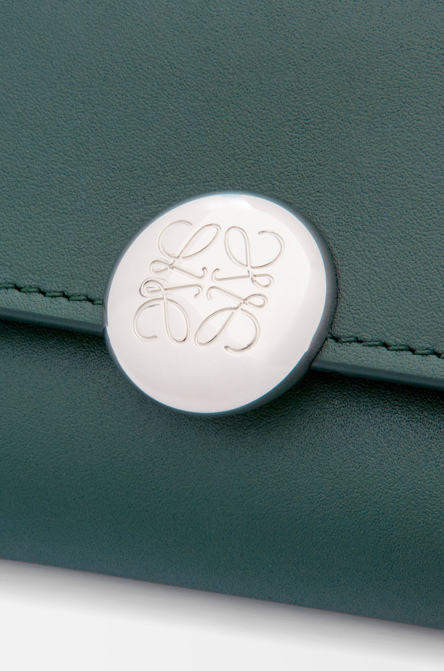 Pebble small vertical wallet in shiny nappa calfskin - 5