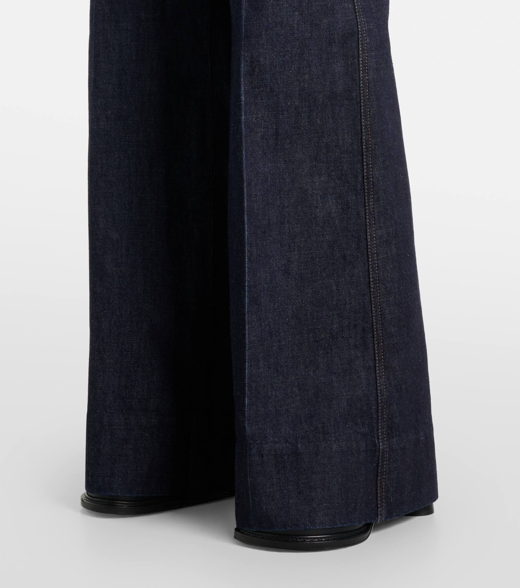 High-rise wide-leg jeans - 6