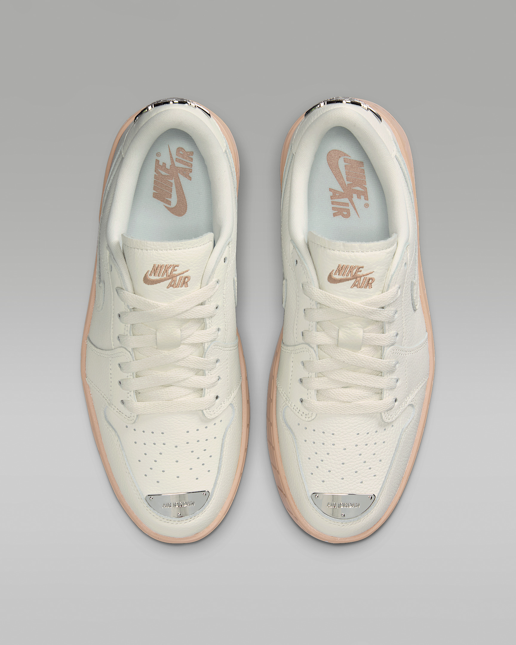 Air Jordan 1 Brooklyn Low Women's Shoes - 4