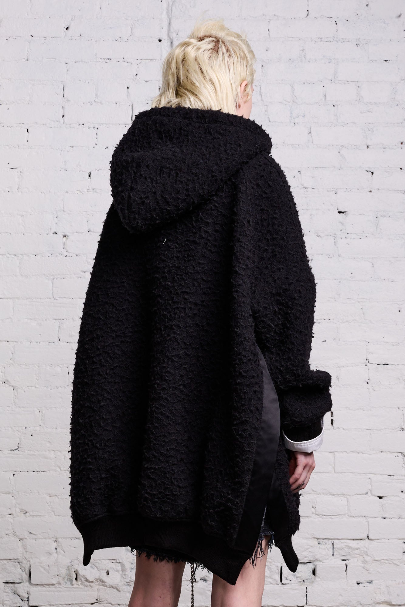 OVERSIZED HOODIE CAPE - BLACK WOOL - 6