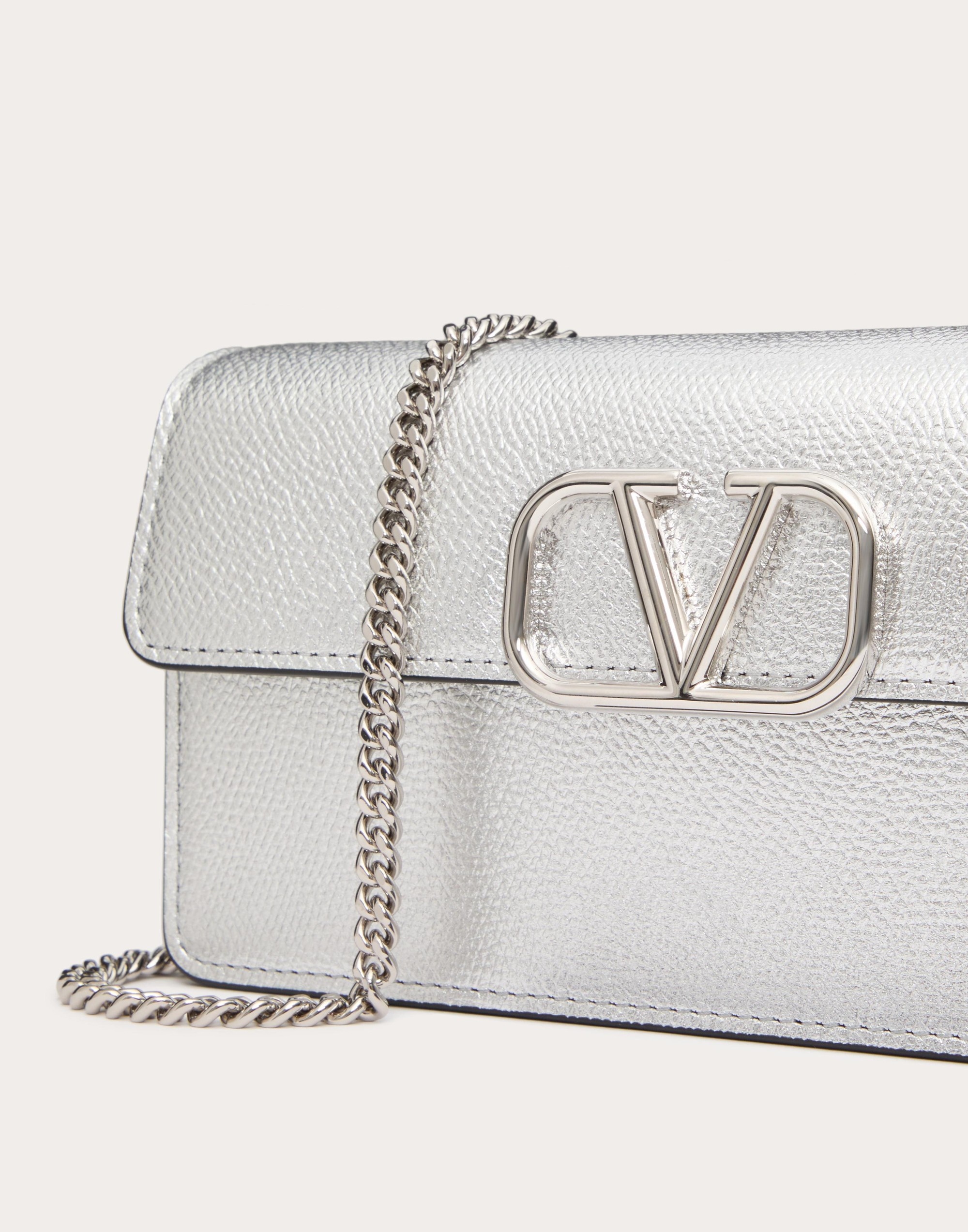 VLOGO SIGNATURE METALLIC GRAINY CALFSKIN WALLET WITH CHAIN - 8