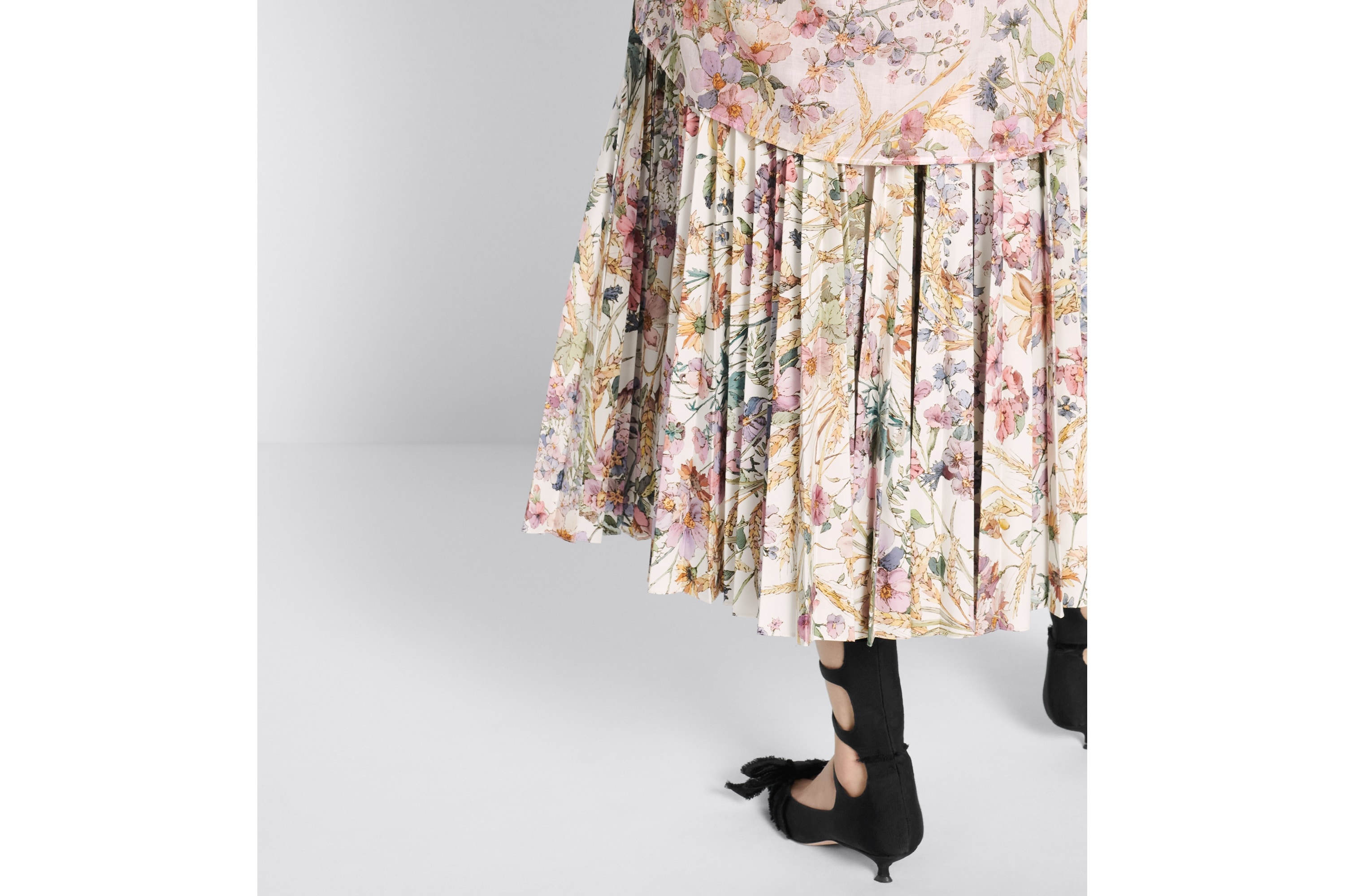 Mid-Length Pleated Skirt - 5