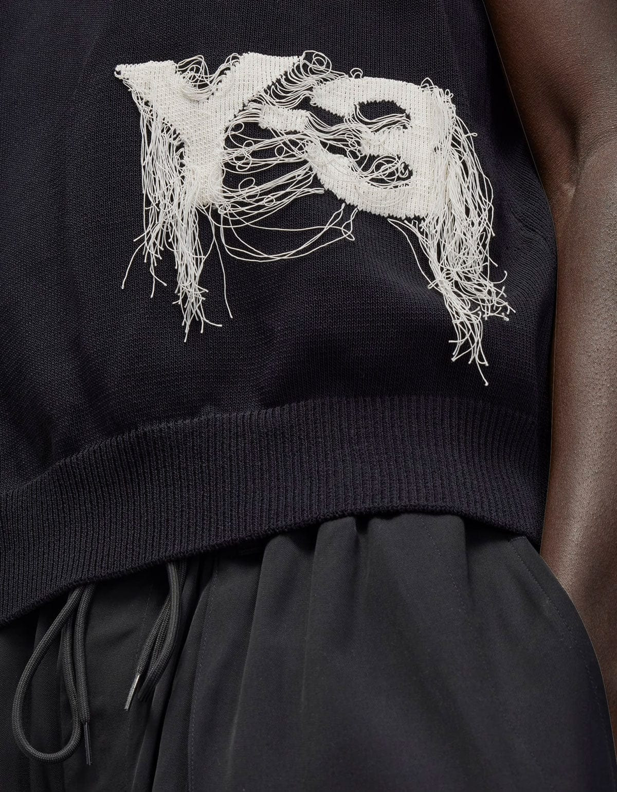 Y-3 Black Frayed Logo Knit Vest - 8