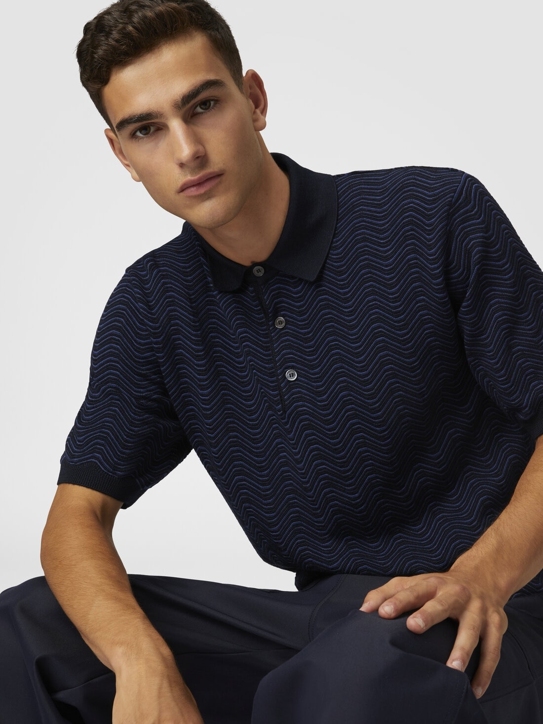 Virgin wool and viscose polo shirt with wave motif - 4