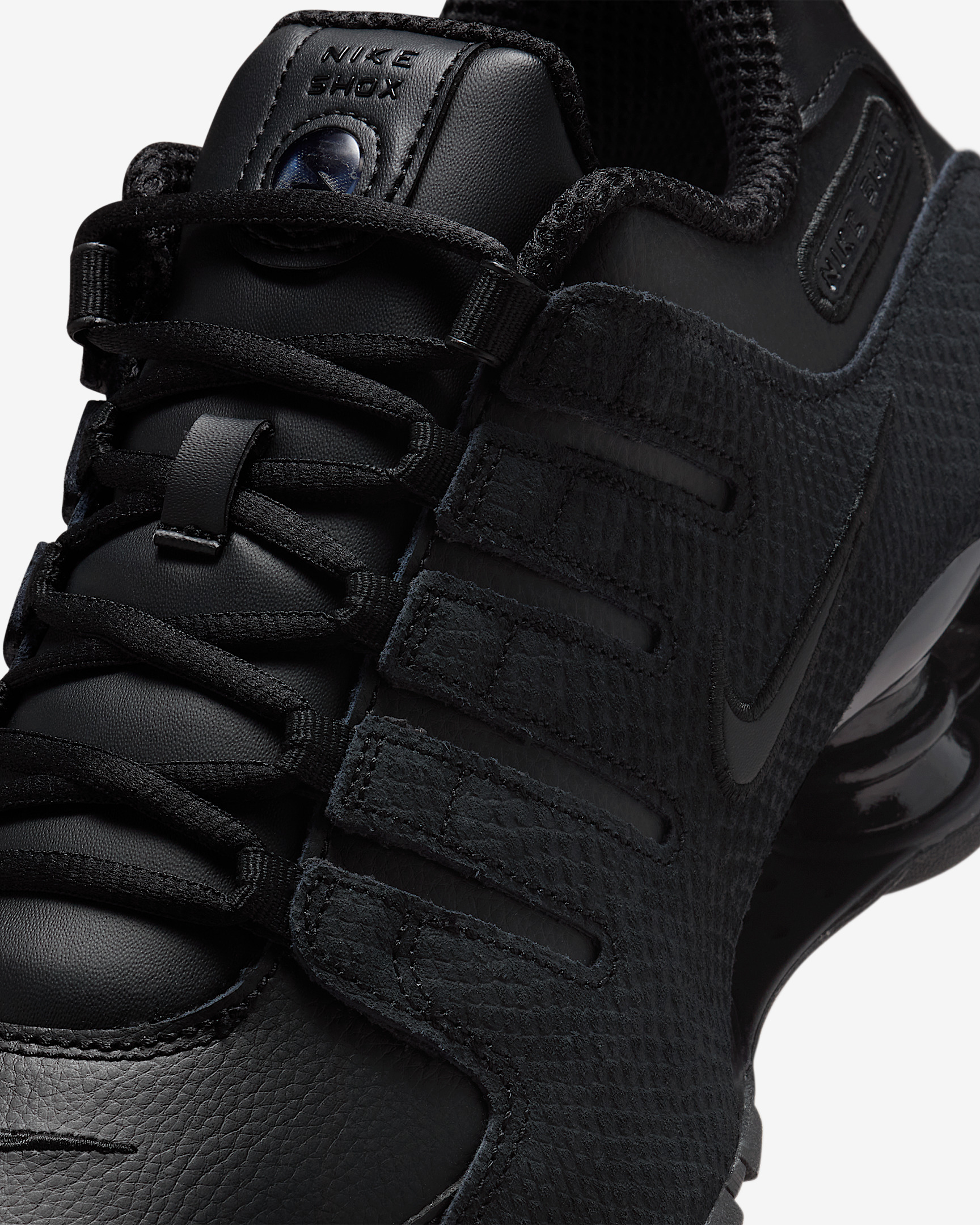 Nike Shox NZ Men's Shoe - 7