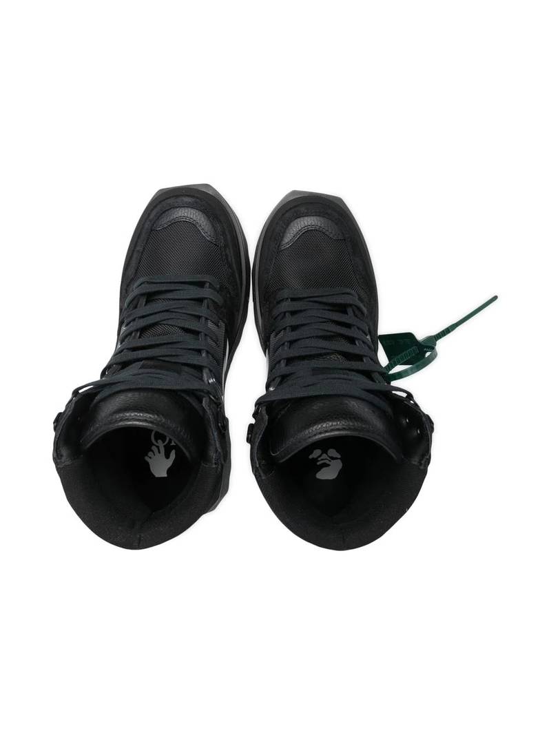 camouflage-print hiking ankle boots 4