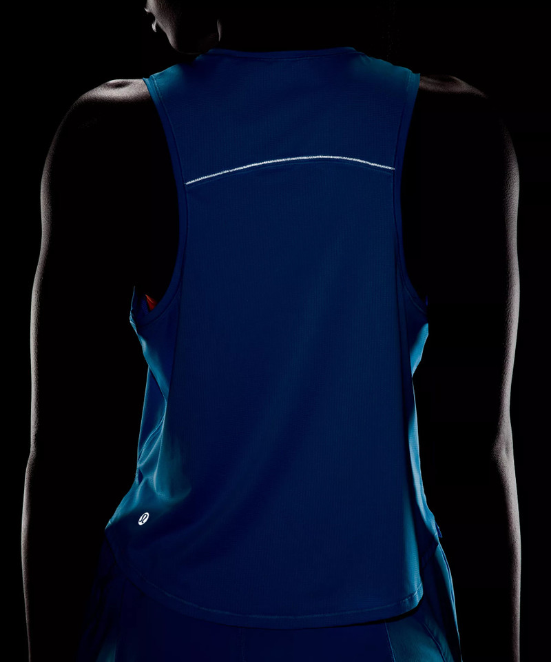 Lightweight Waist-Length Running Tank Top 7