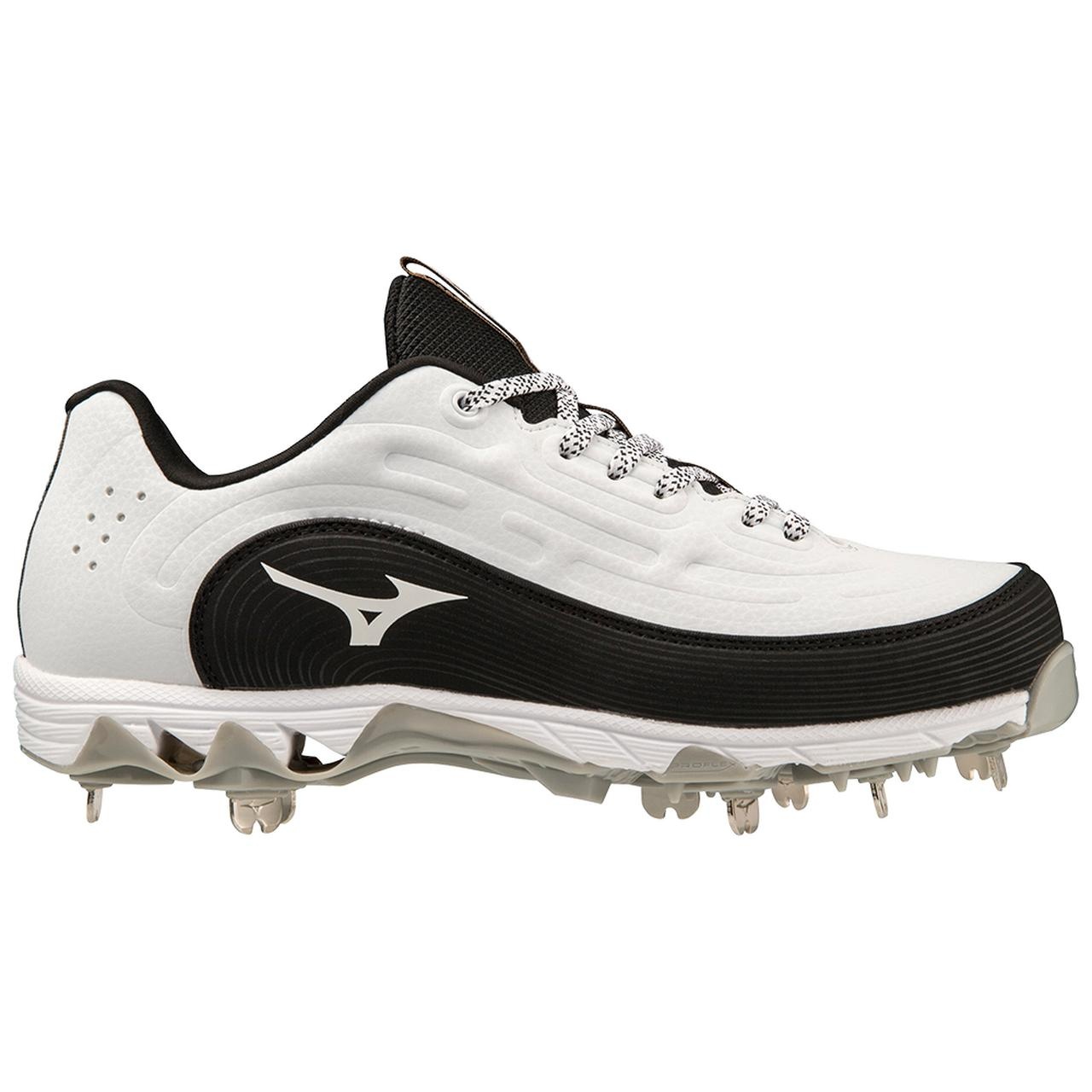 9-Spike Swift 8 Low Women's Metal Fastpitch Softball Cleat - 6