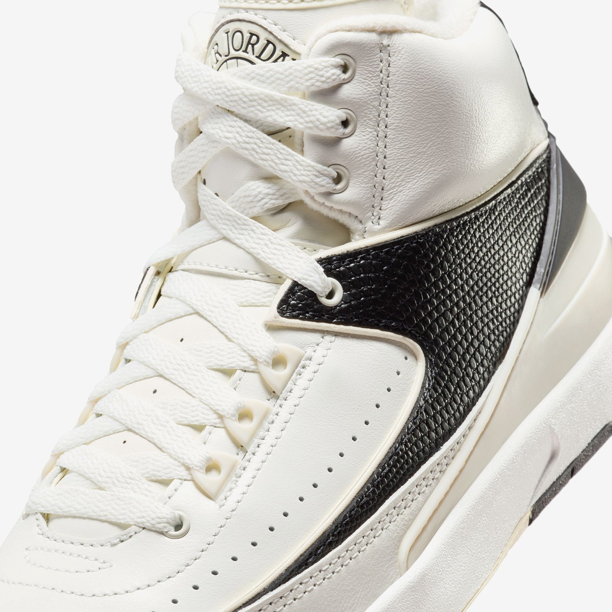 Wmns Air Jordan 2 Retro - 8