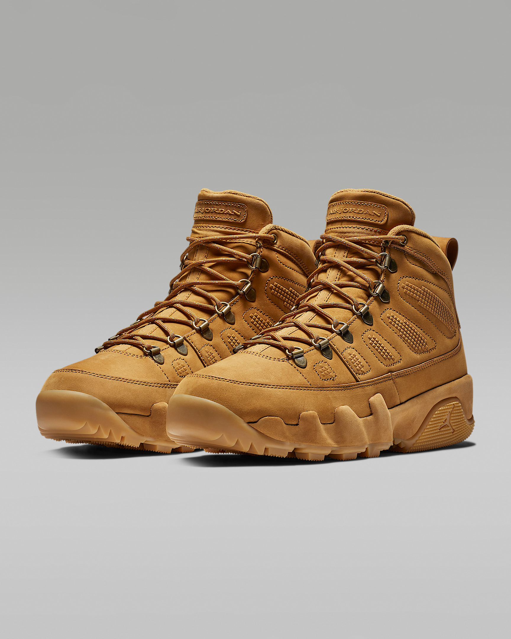Air Jordan 9 Retro Boots - 5