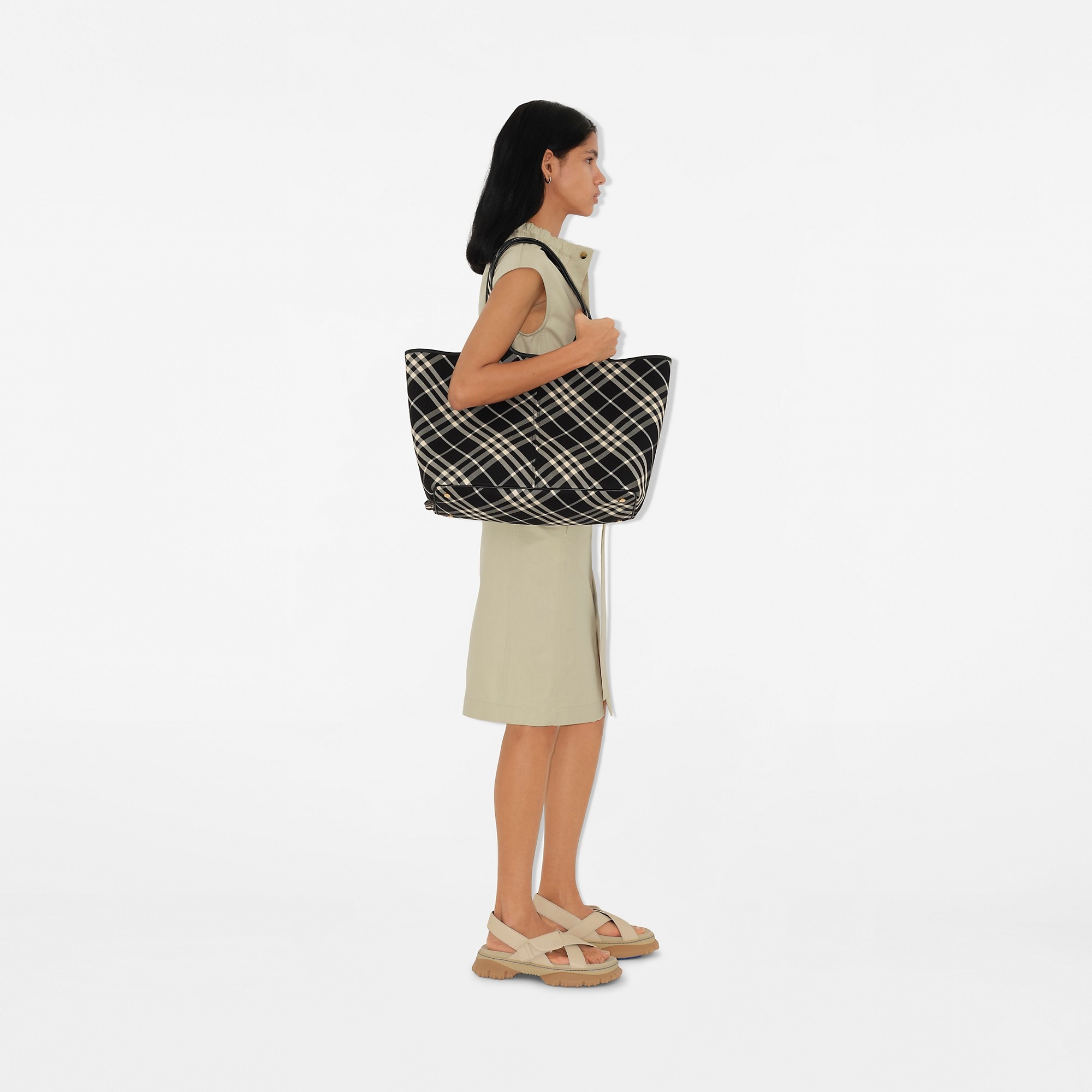 Medium Check Tote - 3