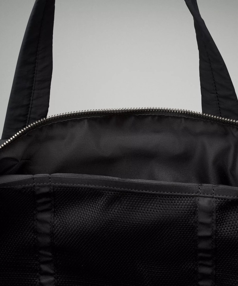 On My Level Barrel Duffle Bag 16L 5