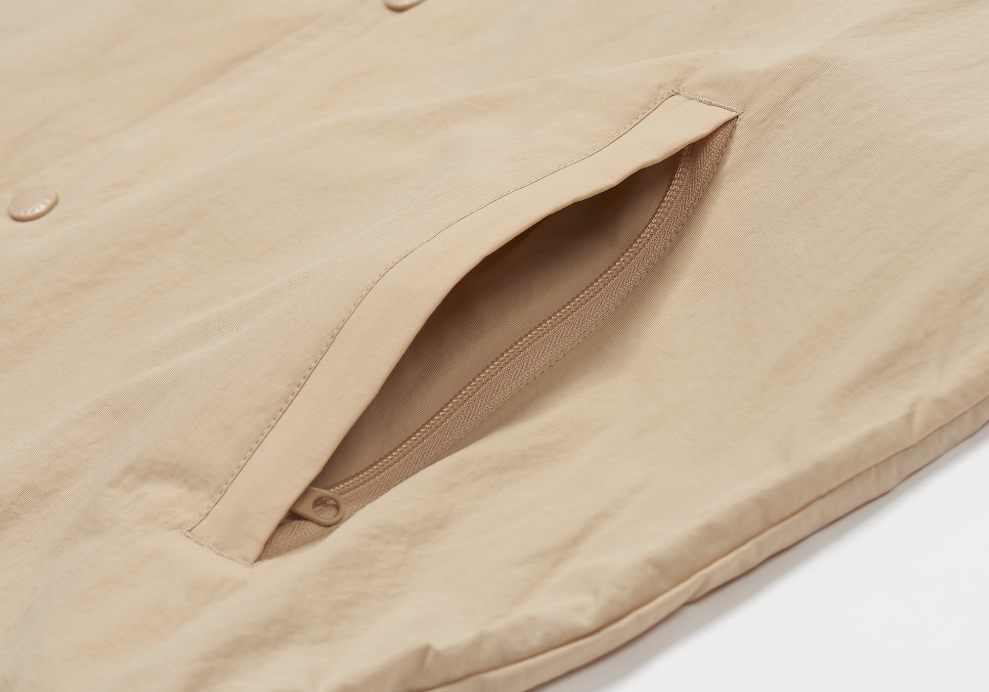 TRI OUTLINE COACH JACKET TAN - 4