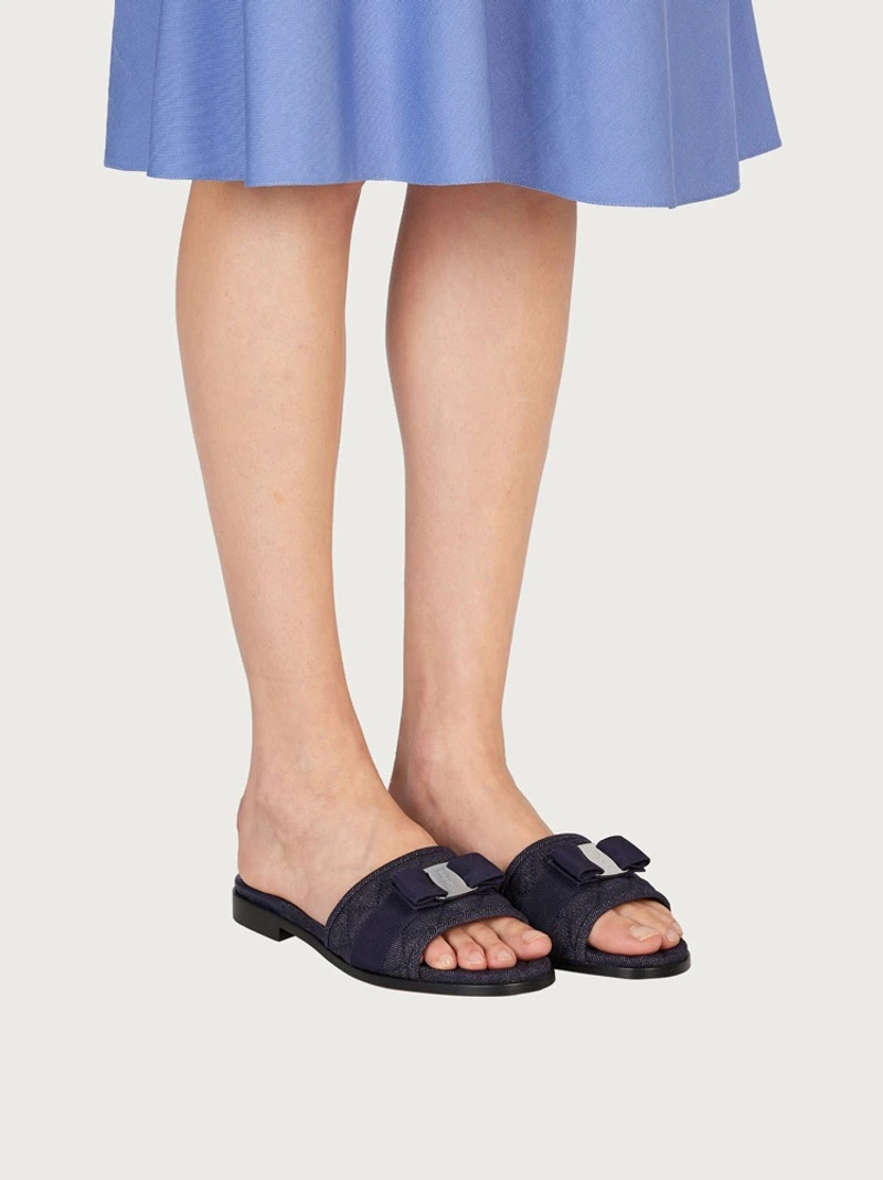 FERRAGAMO VARA BOW SLIDE outlook