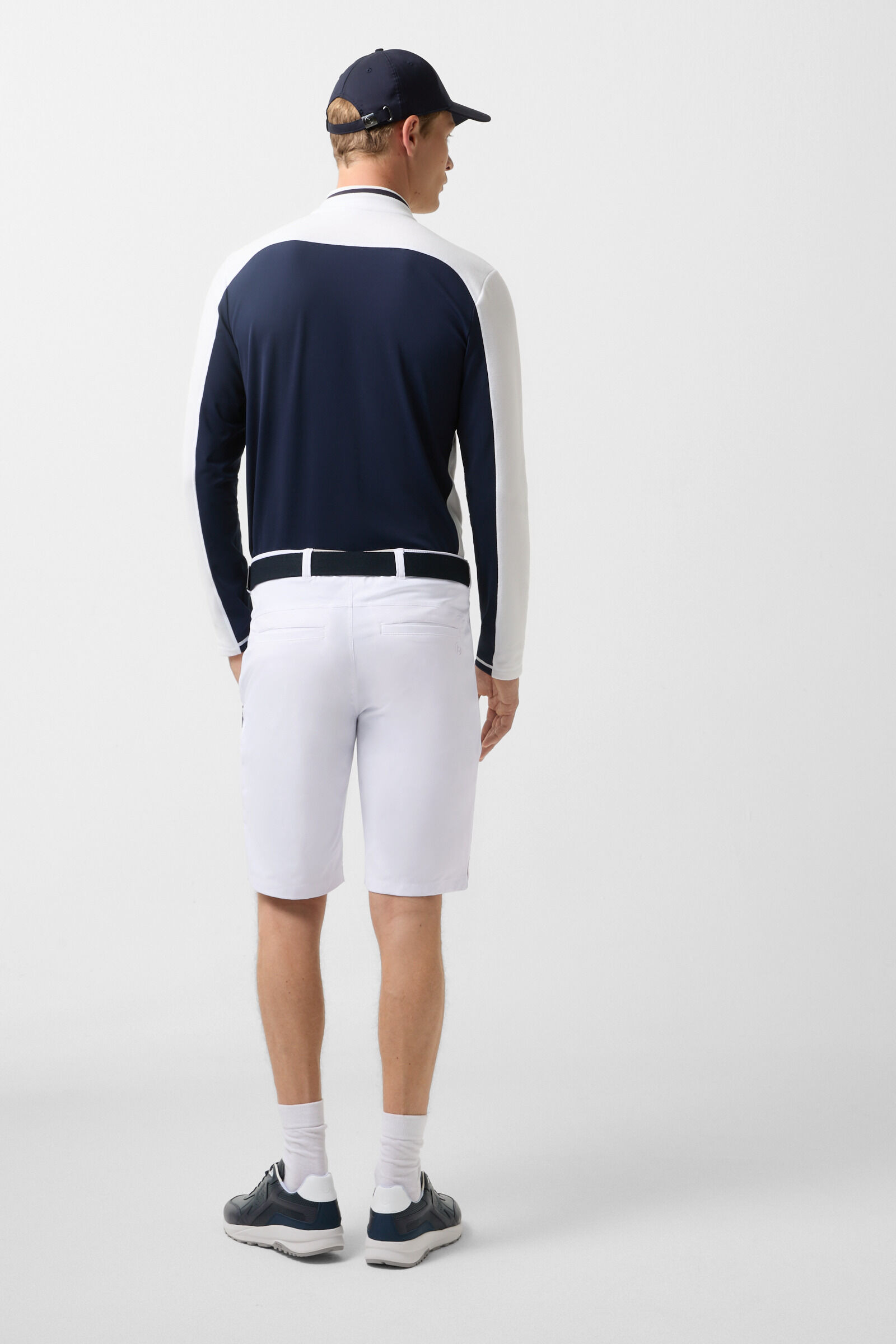 Goswin functional shorts in Off-White - 4