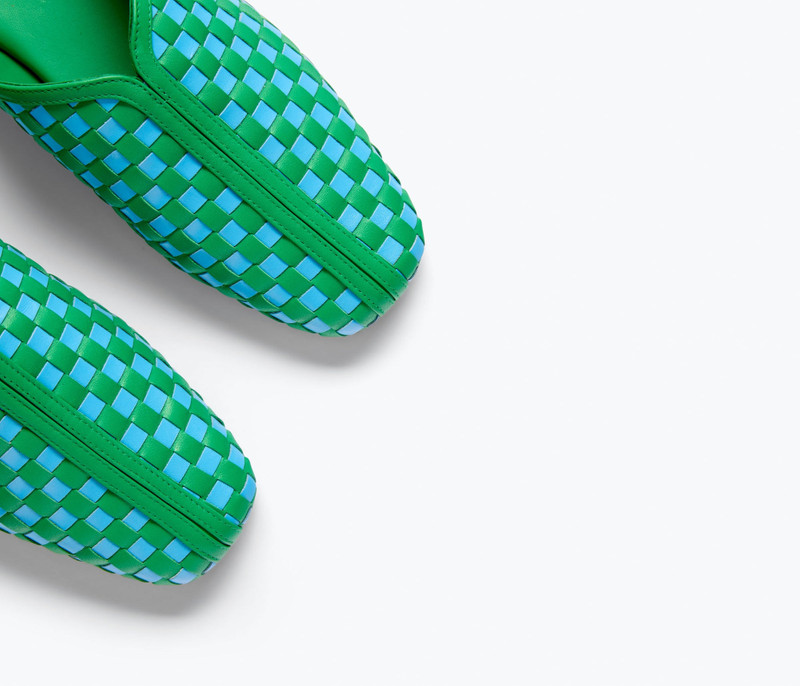 SAANVI WOVEN LEATHER SLIDE 4