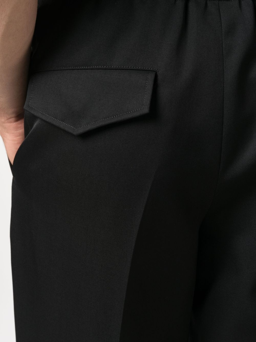elasticated-waistband tapered trousers - 5