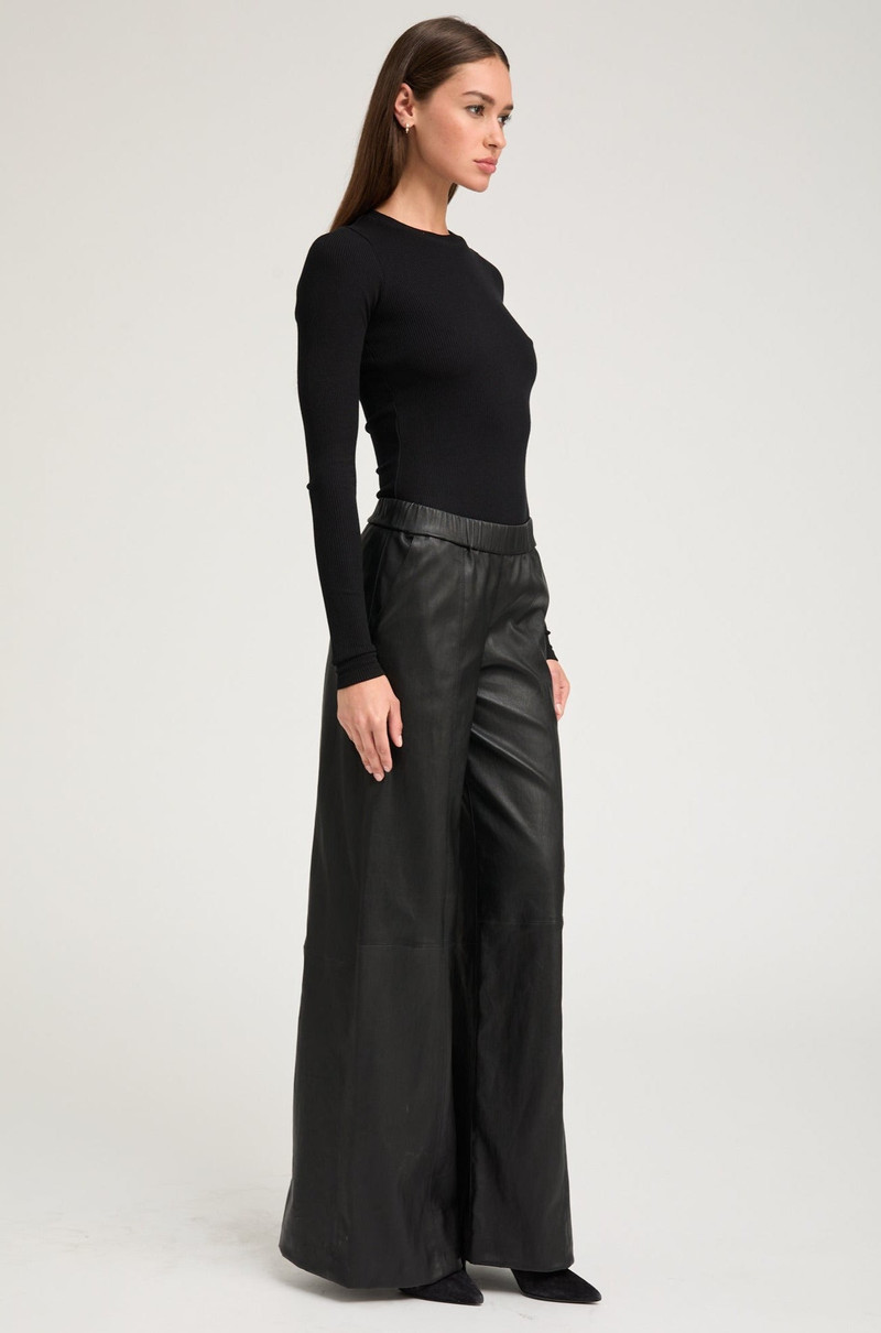 SPRWMN BLACK RIB LONG SLEEVE BABY TEE outlook