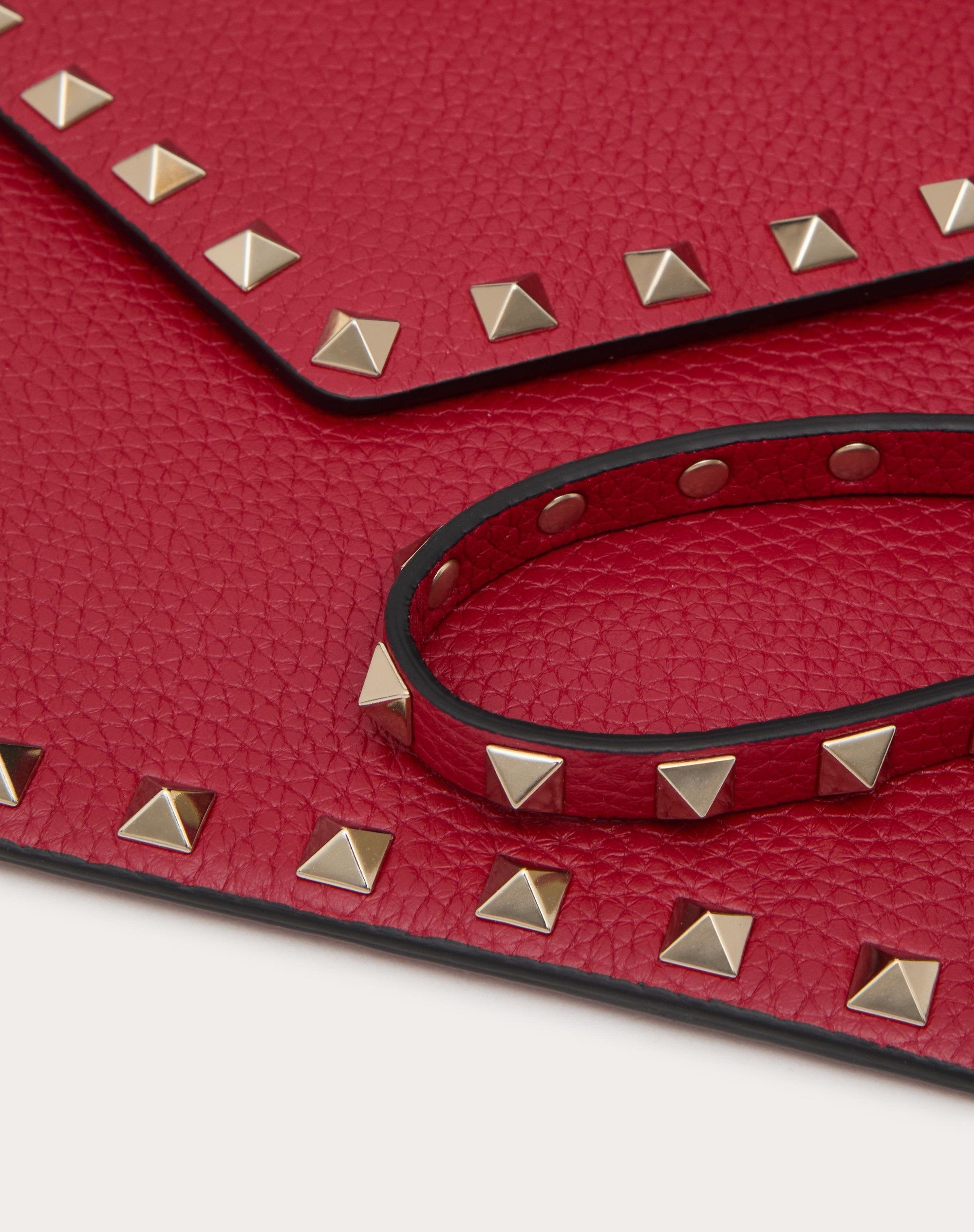 ROCKSTUD GRAINY CALFSKIN POUCH - 7