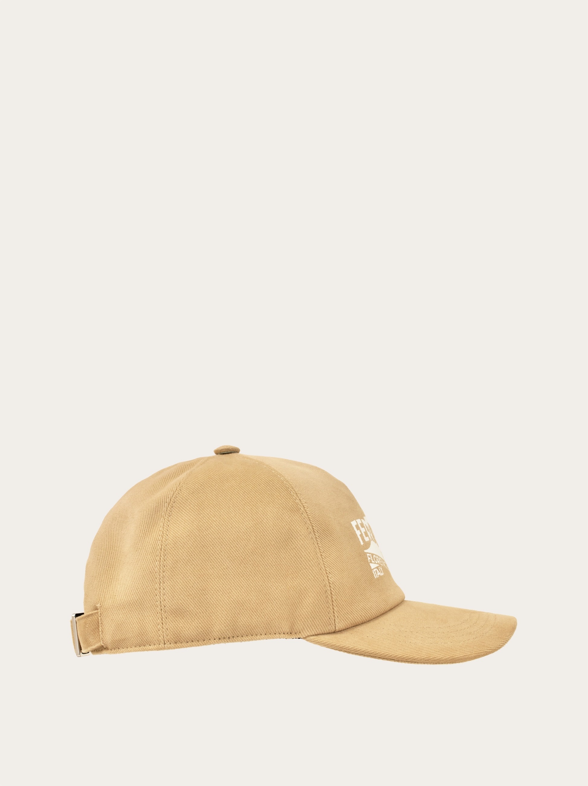 Baseball cap with logo - 7