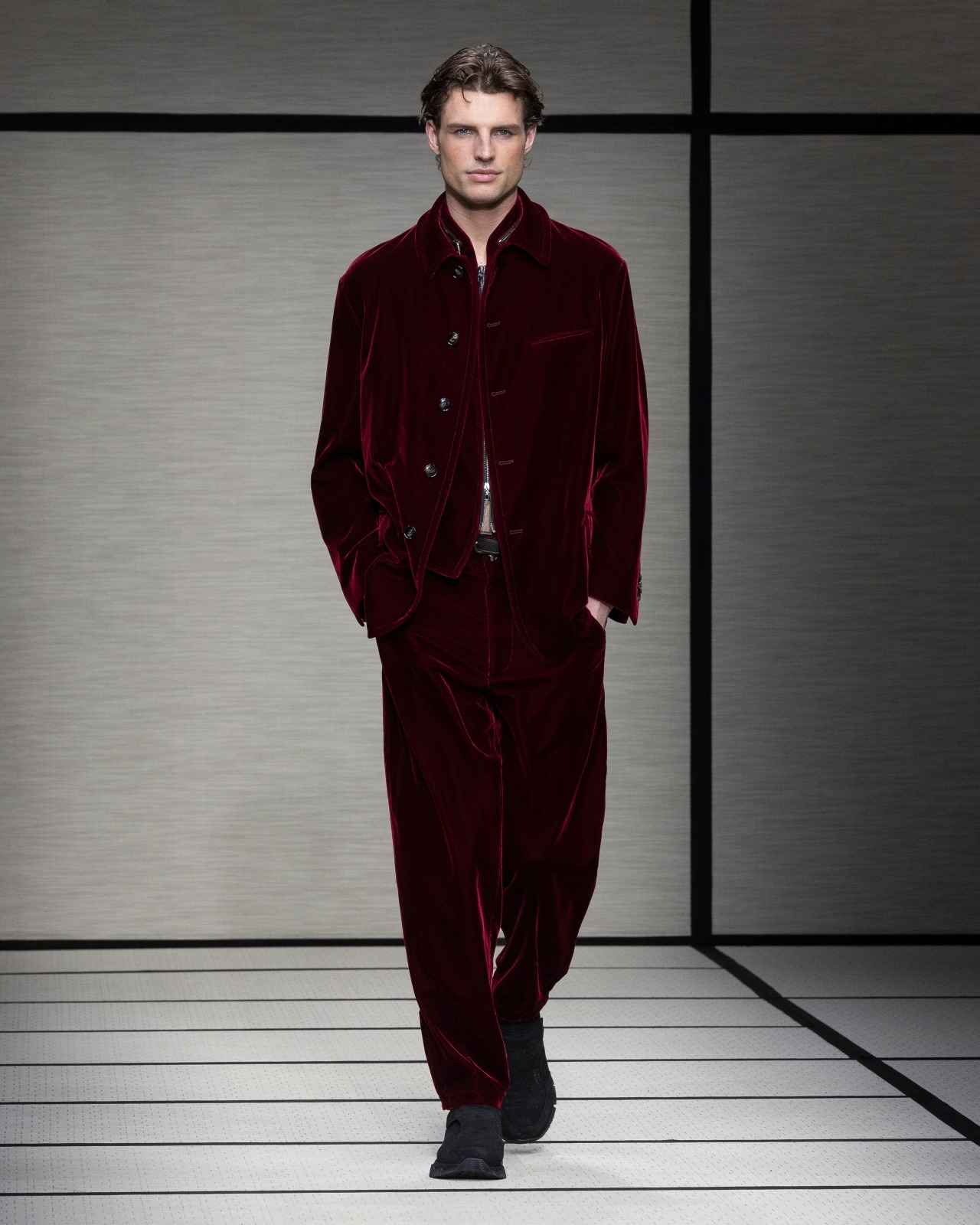 SINGLE-BREASTED JACKET IN VELVET - 6