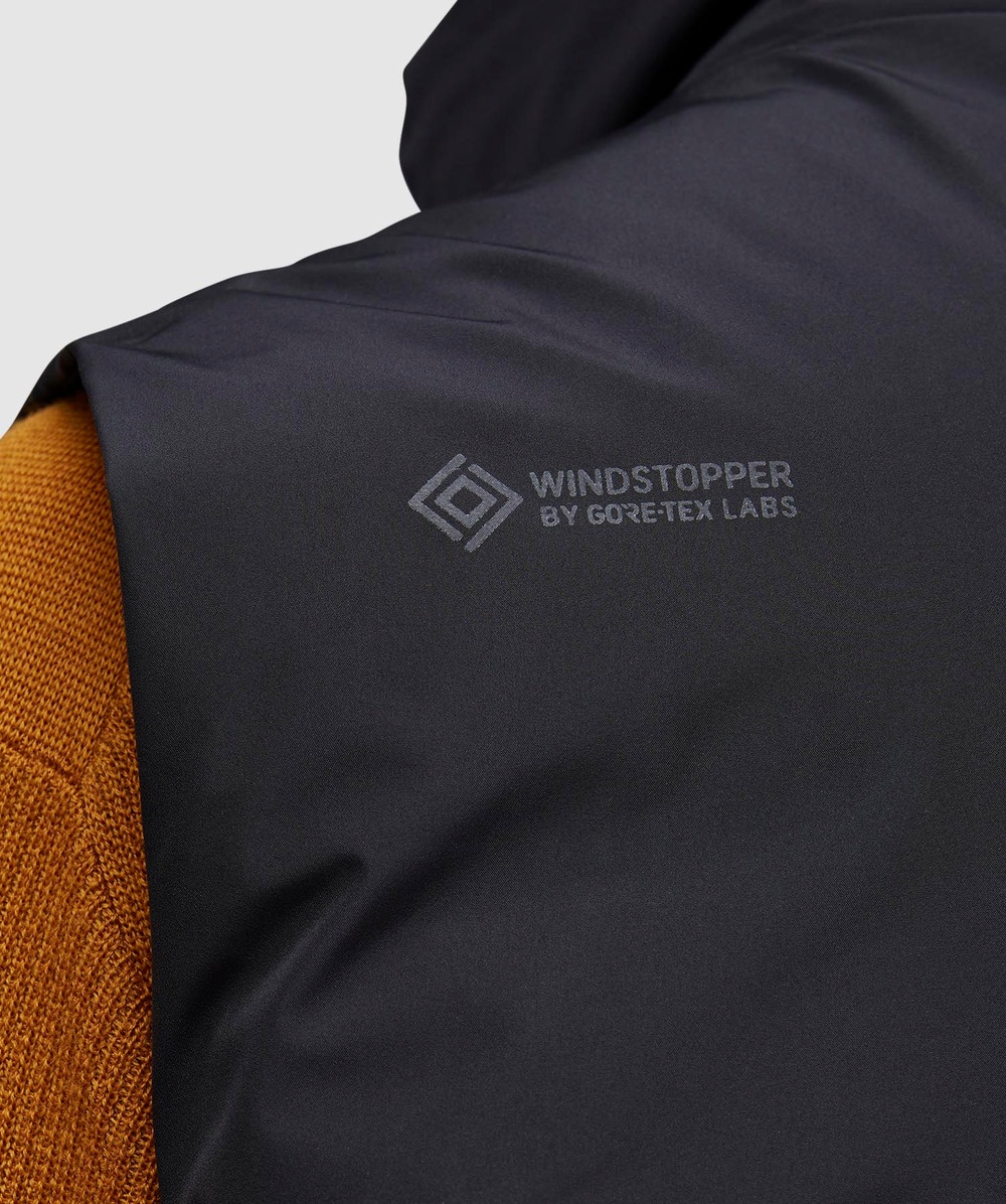 ジャケット・アウター daiwa pier39WINDSTOPPER FIELD DOWN VEST Gore-Tex Windstopper Field Down Vest - Black | UP THERE