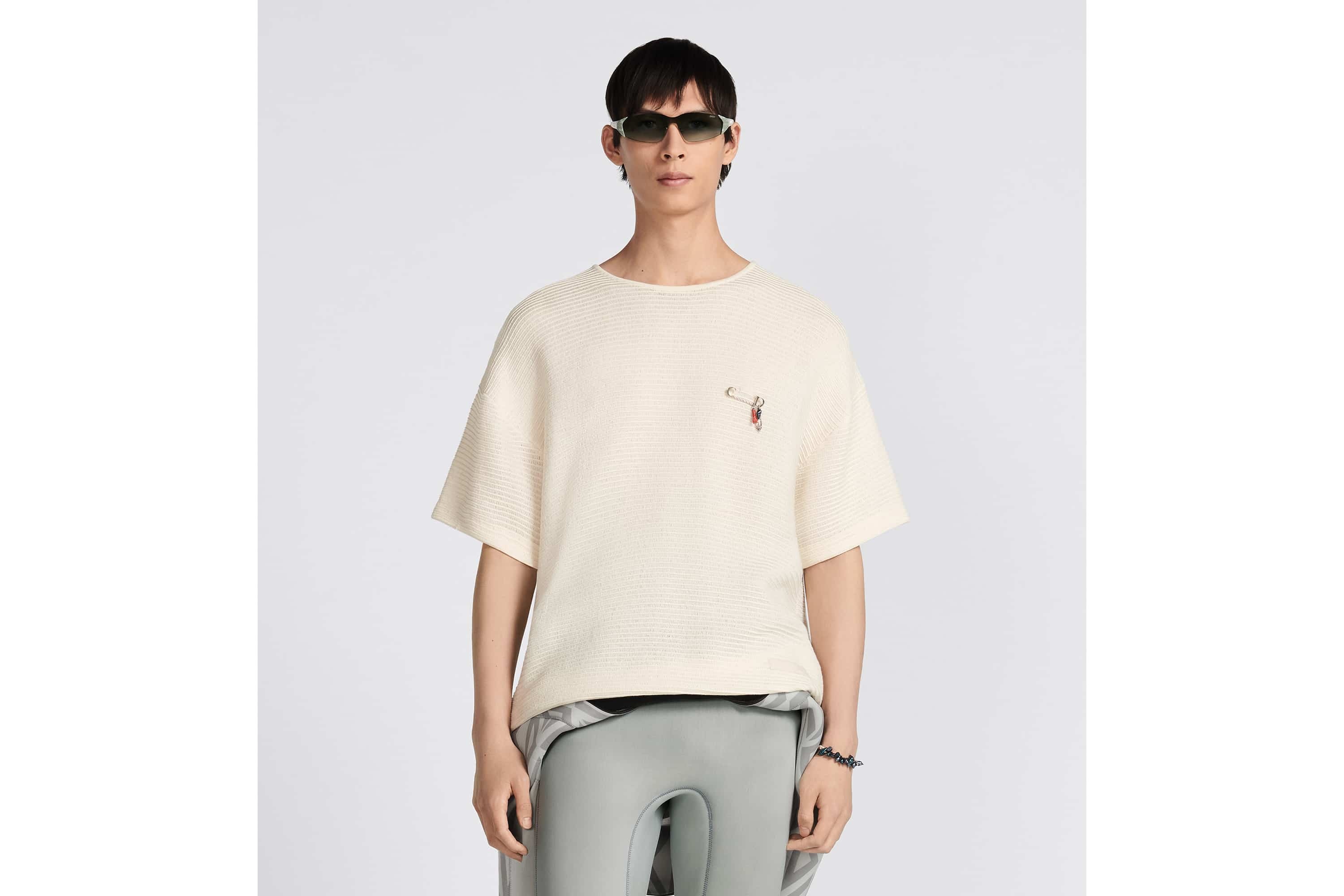 Oversized T-Shirt - 4