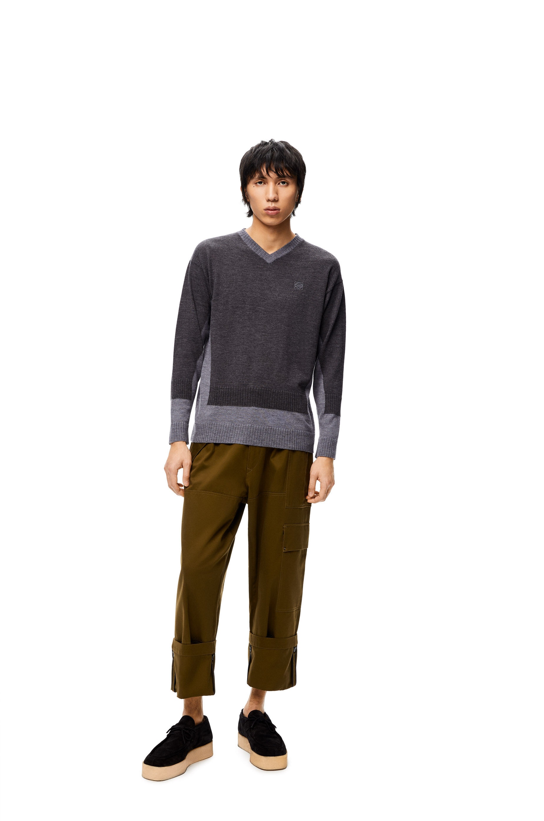 Double V-neck sweater in wool - 2