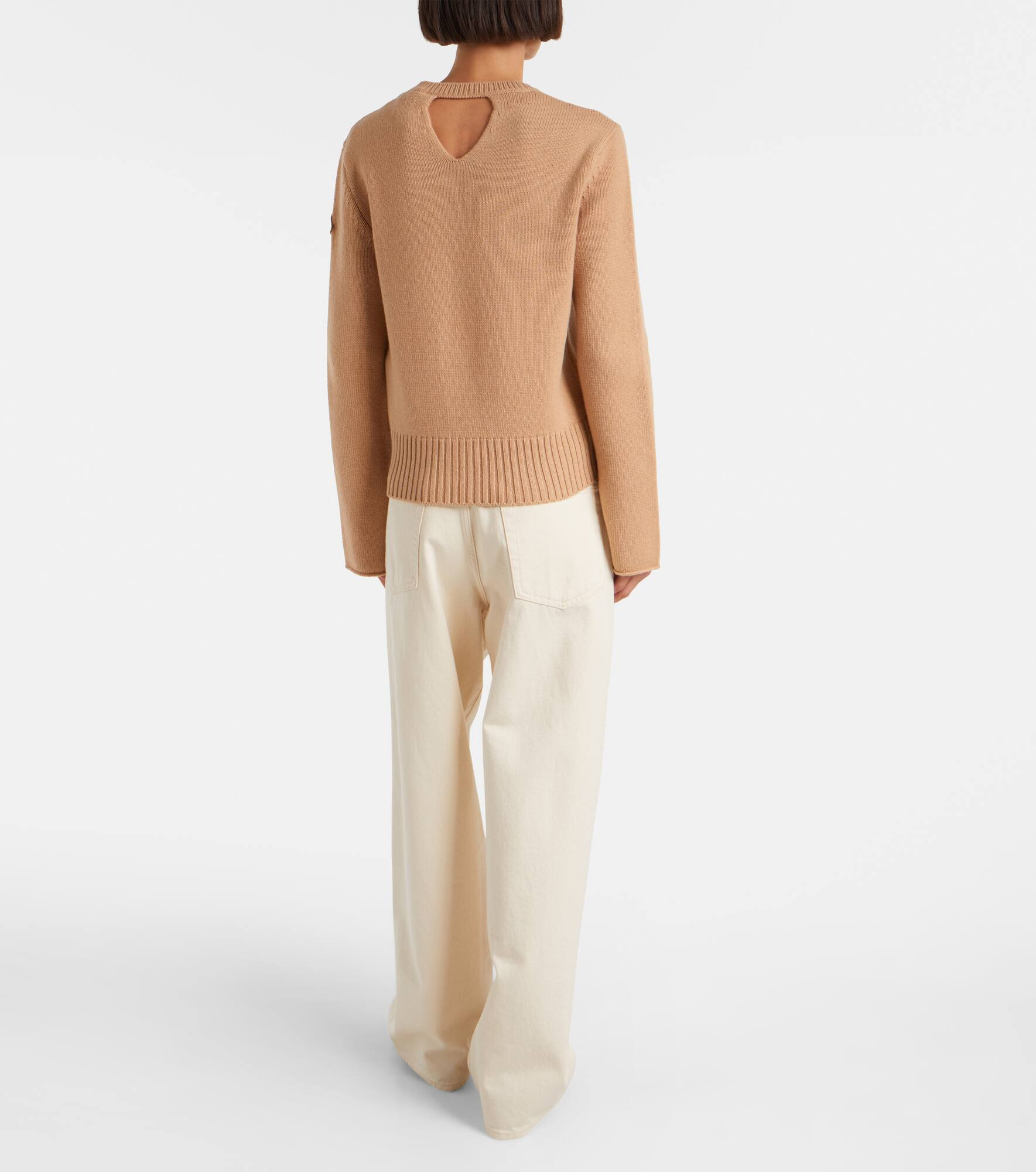 Cutout wool and cashmere sweater - 3
