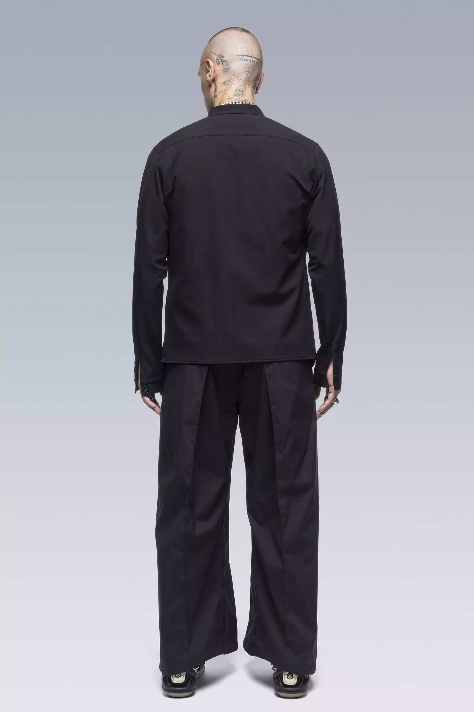 P54-E Encapsulated Nylon Pleated Trouser Black - 7