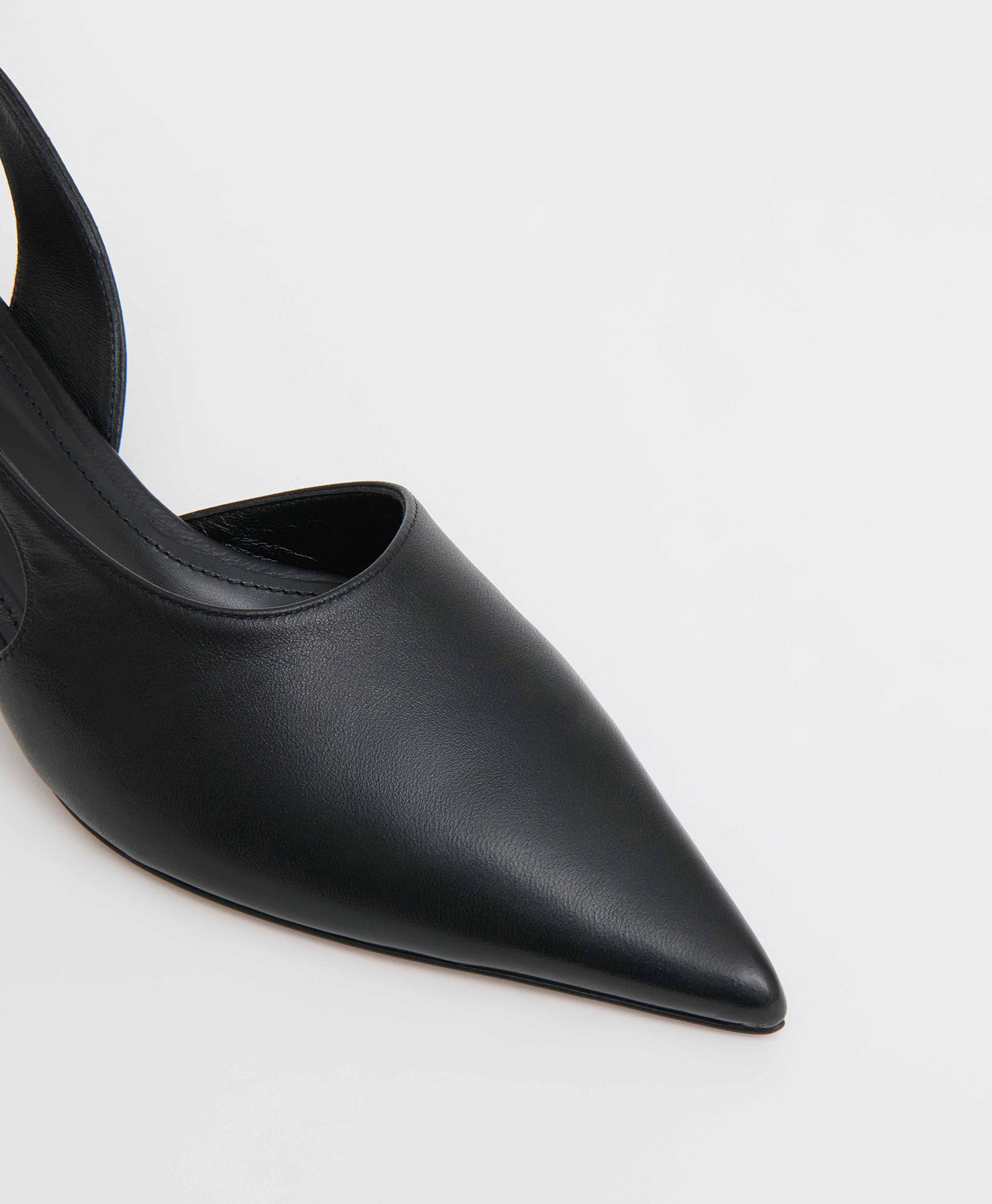 ANNA SLINGBACK - 5