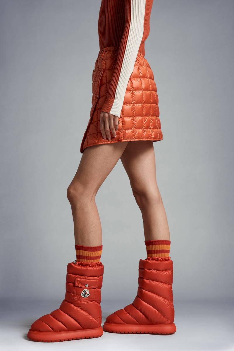 Moncler Gaia Pocket Mid Boots outlook