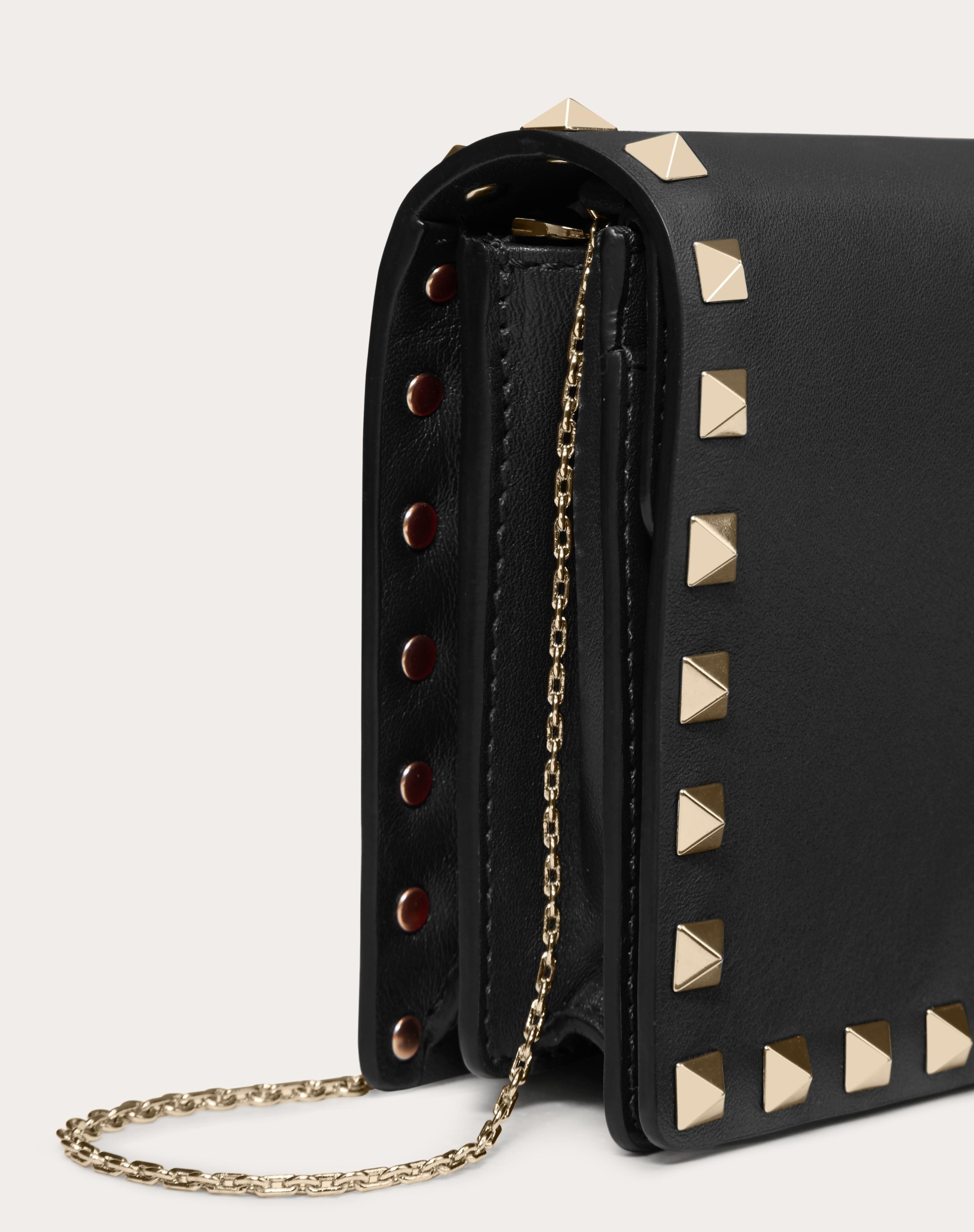 ROCKSTUD CALFSKIN CHAIN POUCH - 7
