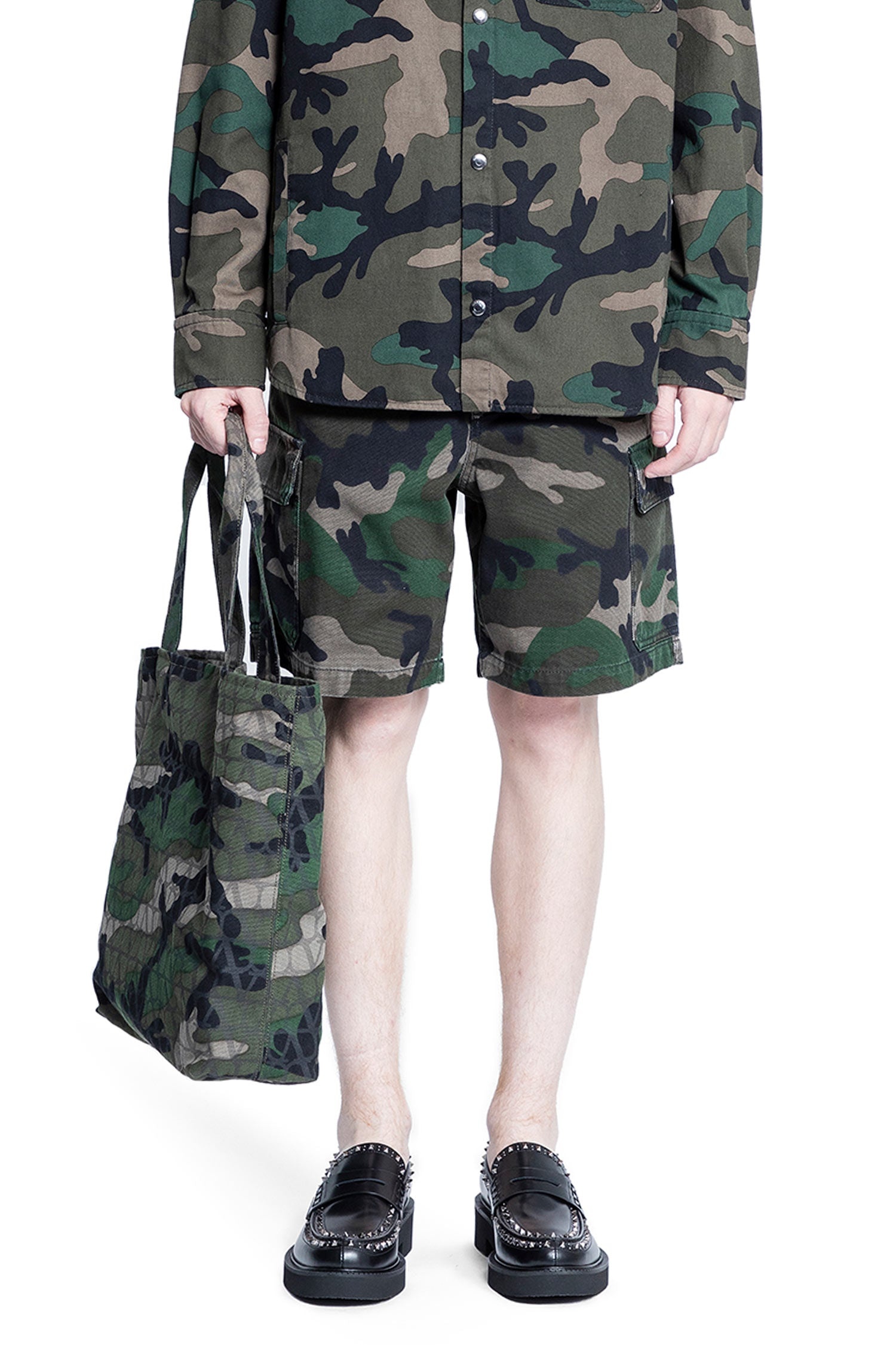 Signature-V-Camouflage-Cargo-Shorts - 5