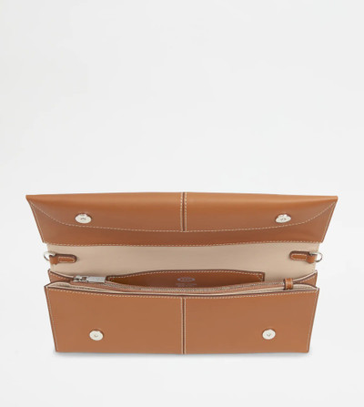 Tod's CLUTCH IN LEATHER MEDIUM - BEIGE outlook