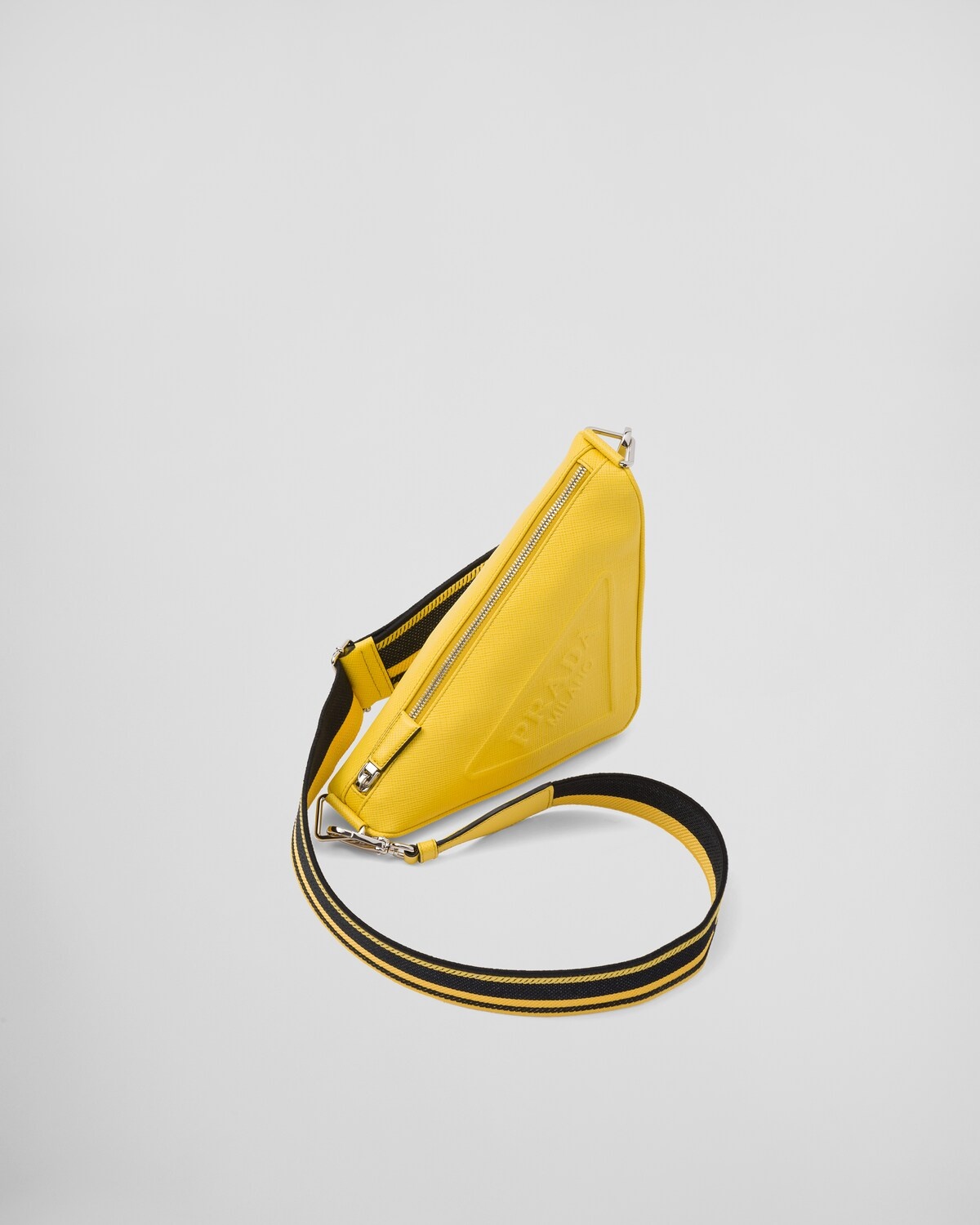 Saffiano Prada Triangle bag - 3