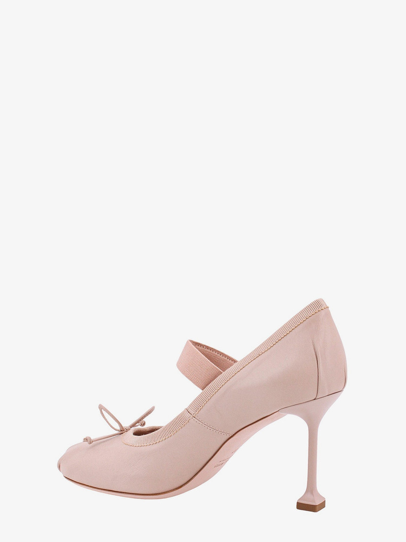 Miu Miu DÉCOLLETÉ outlook