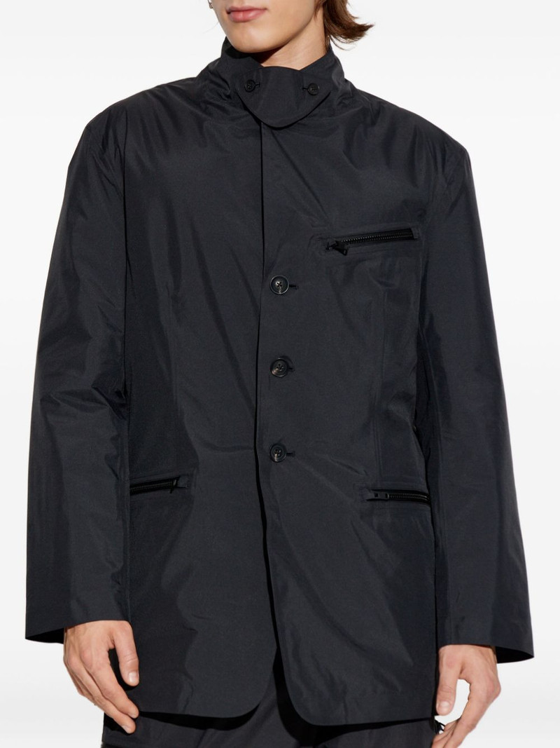button-fastening shirt jacket 3