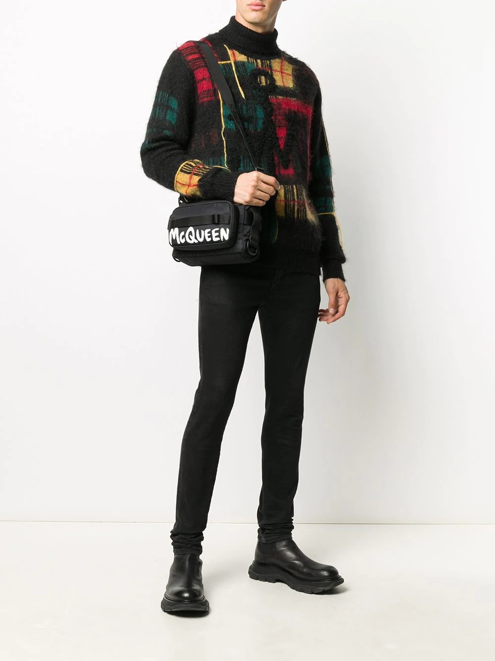 zipped logo-print shoulder bag - 3