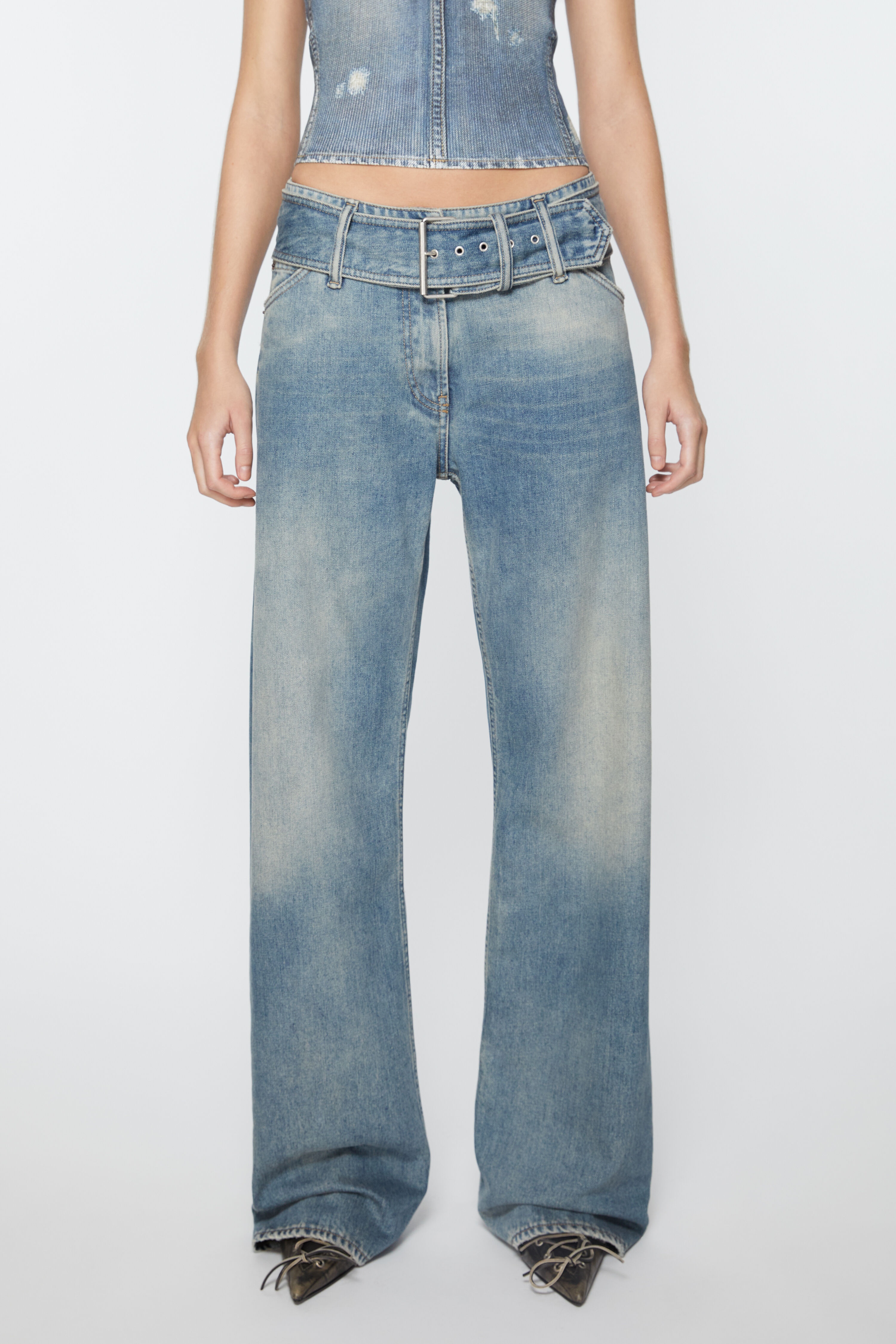 Belted jeans - Relaxed fit - Mid Blue - 2