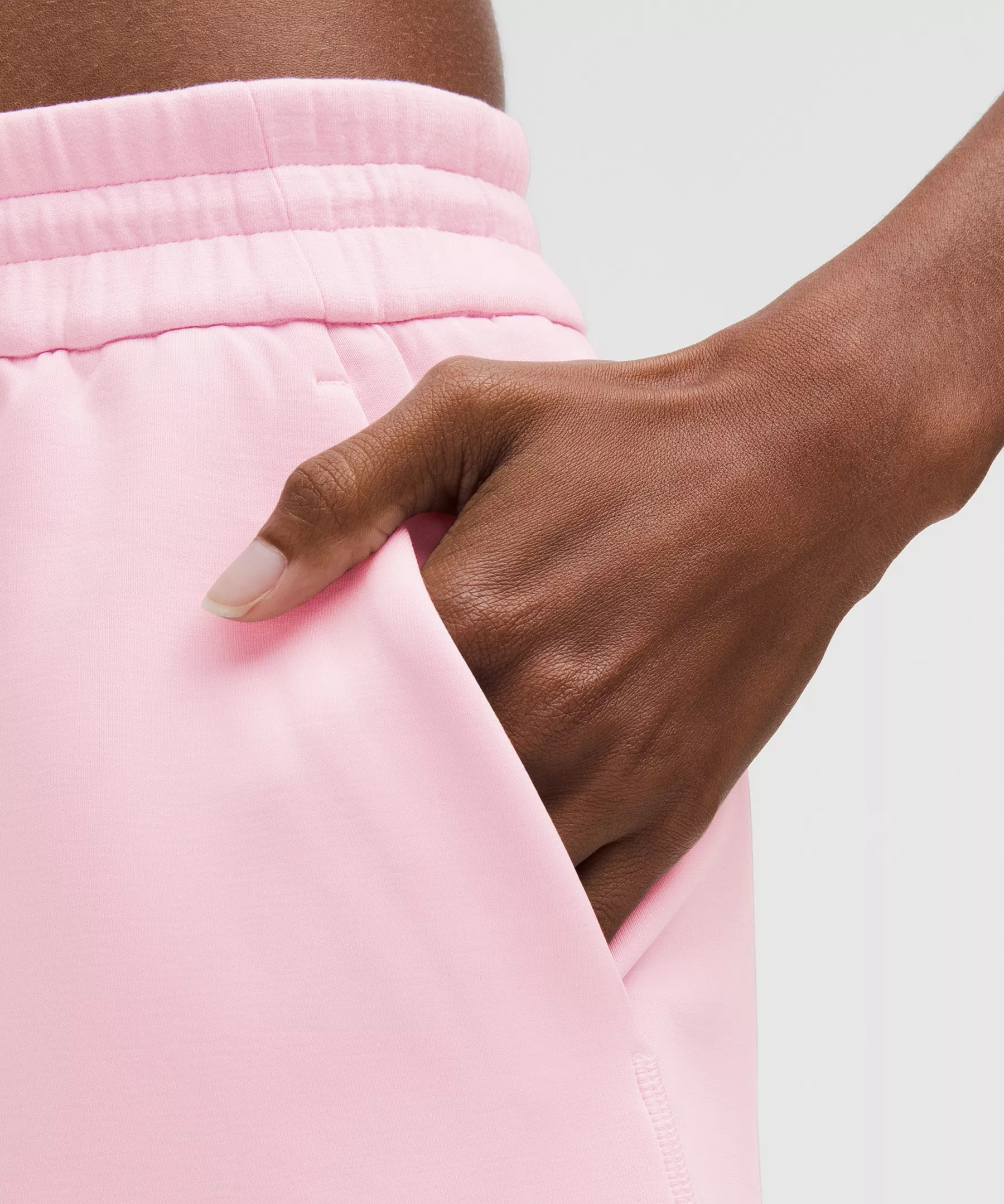 Softstreme High-Rise Short 4" - 5