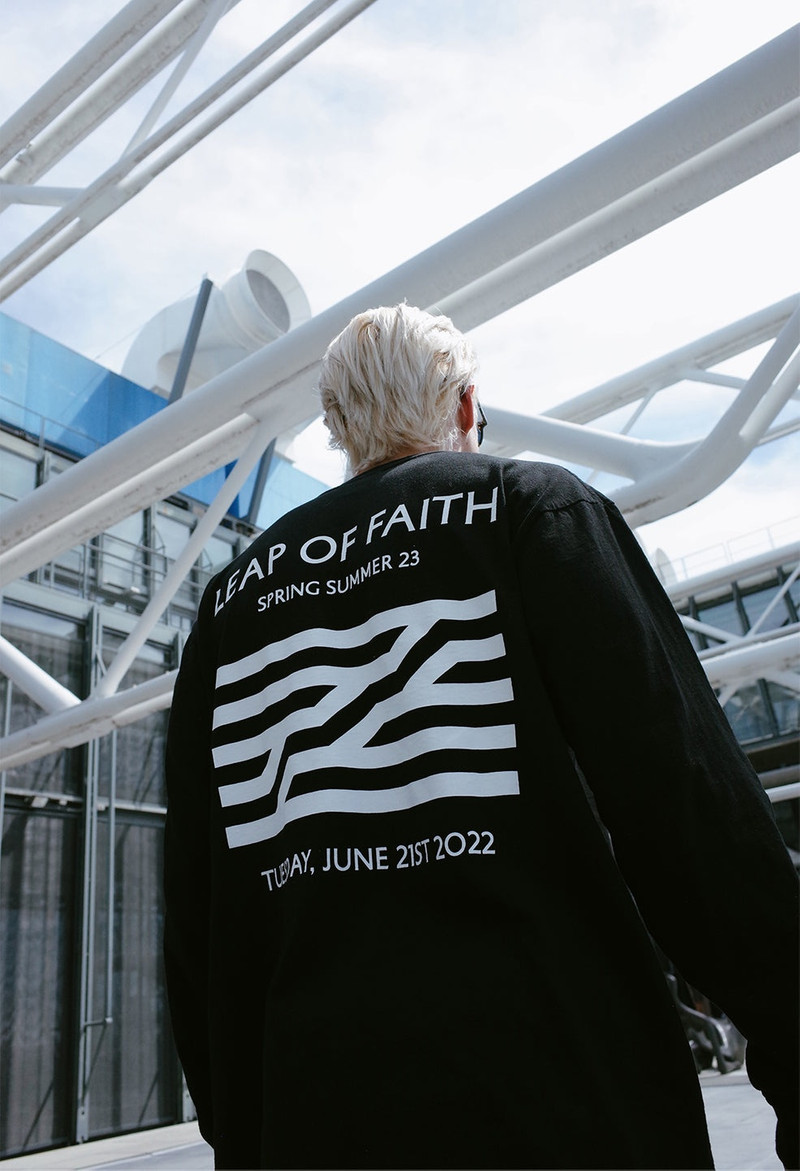 John Elliott LS UNIVERSITY TEE LEAP OF FAITH outlook