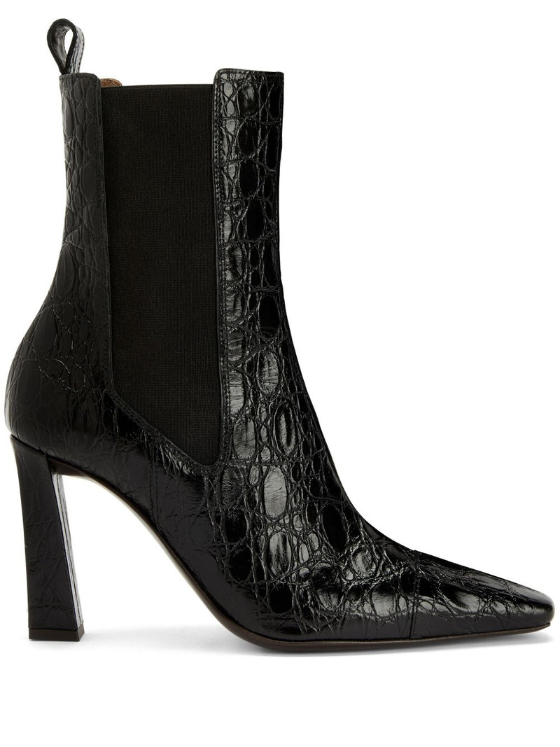 90mm Janiee Beatles boots 1