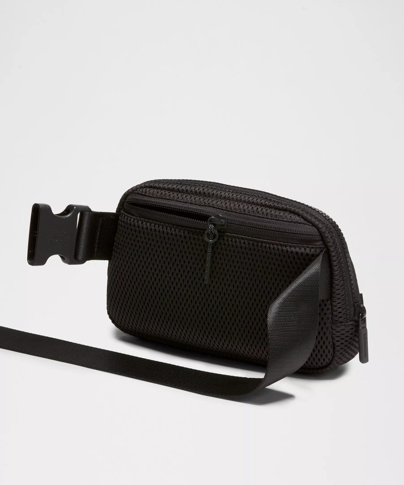 Everywhere Belt Bag 1L *Knit Mesh 3