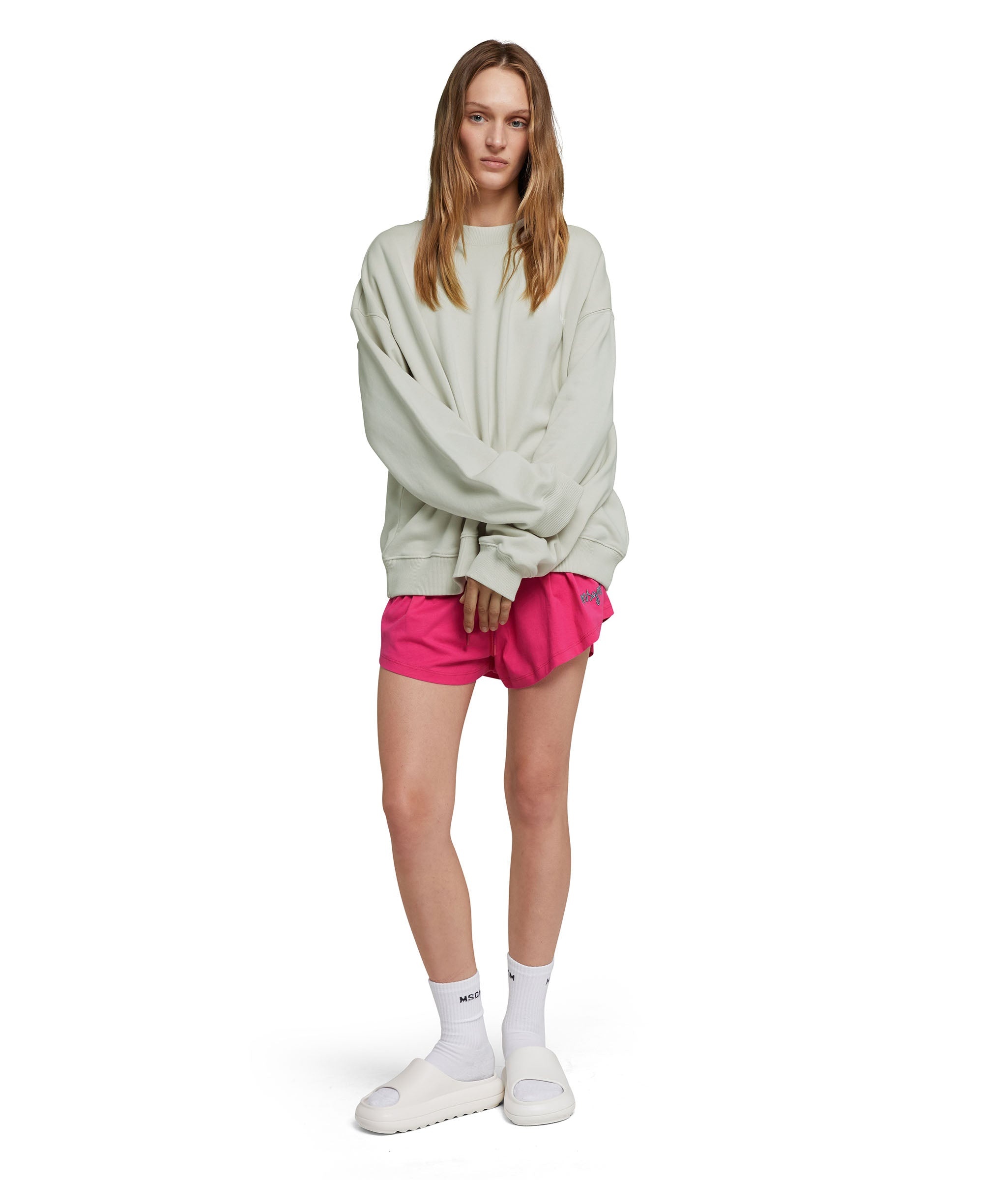 Sweatshirt shorts with embroidered logo - 5