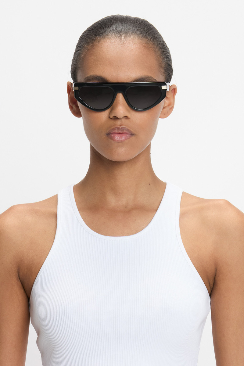 Victoria Beckham Visor Hinge-Detail Sunglasses In Black outlook