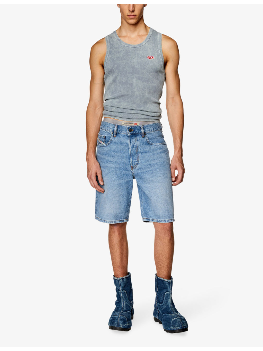 Faded-wash straight-leg denim shorts - 2